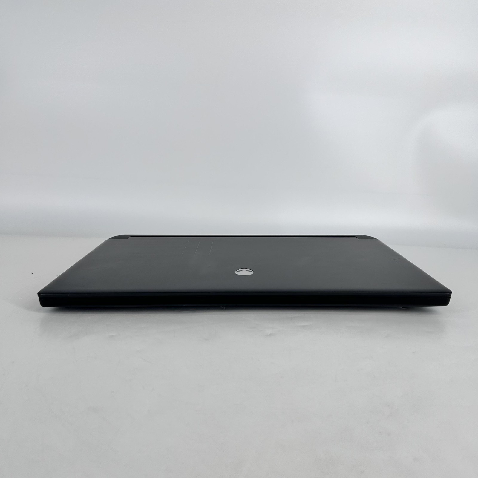 Dell Alienware m15 R5 165Hz FHD 3.2 GHz Ryzen 7 5800H 32GB 1TB SSD RTX 3060 Good