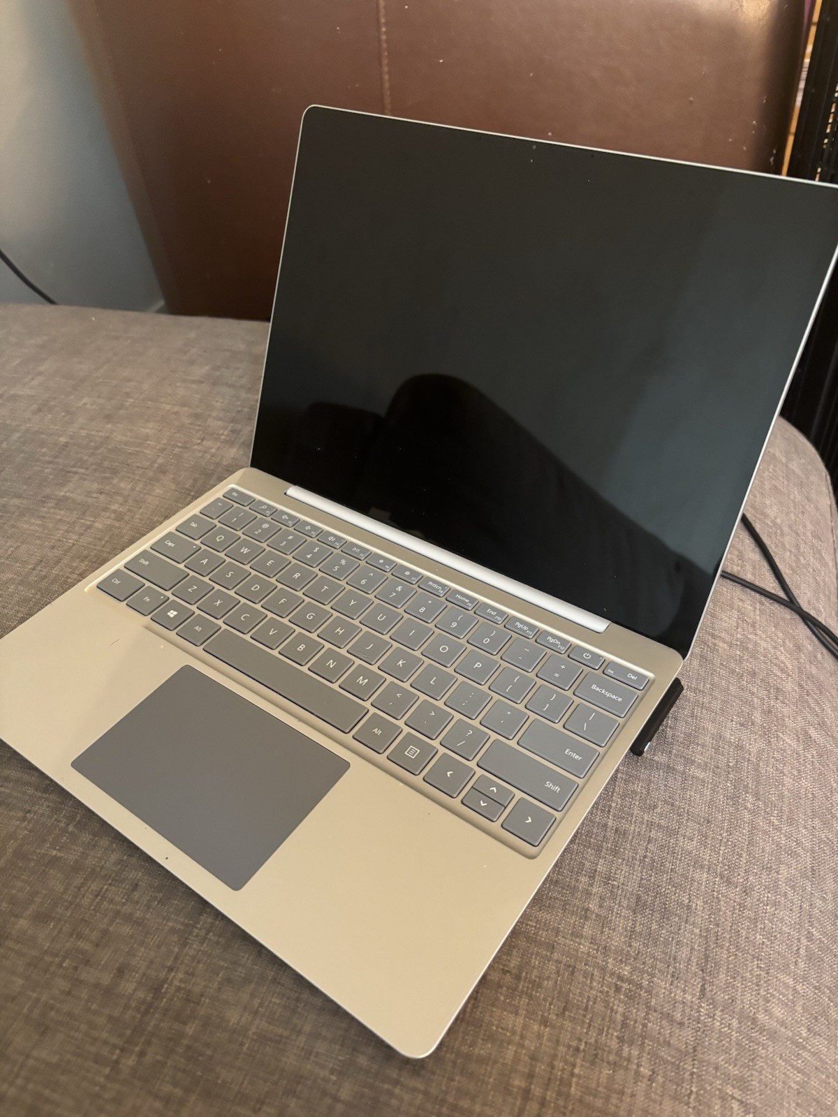 Microsoft Surface Laptop 3 13.5″ Touch i5-1035G1 4GB 256GB SSD Win10 Pro