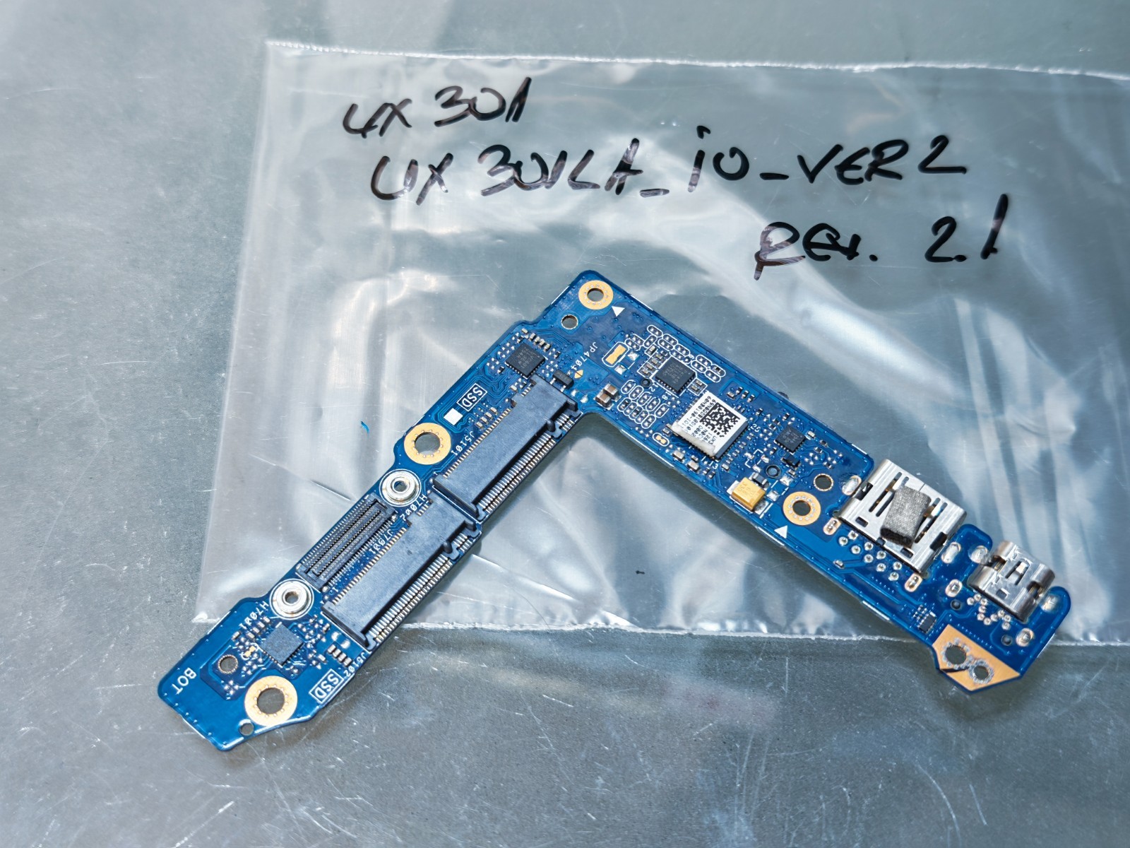 ASUS UX301 USB SD SOUND CARD 2 X SSD PORT UX301LA_IO_VER2 REV.2.1 #