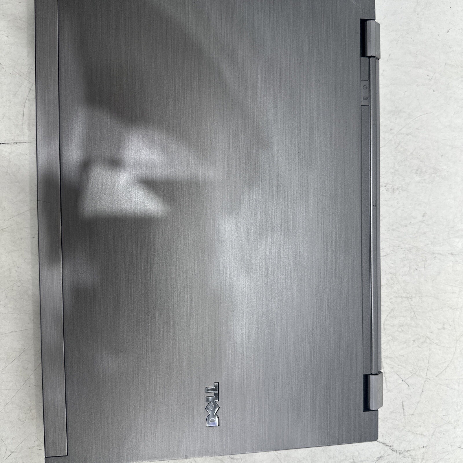 DELL LATITUDE E6410 CORE I5 M520 @ 2.40GHz 4GB RAM NO Hard Drive