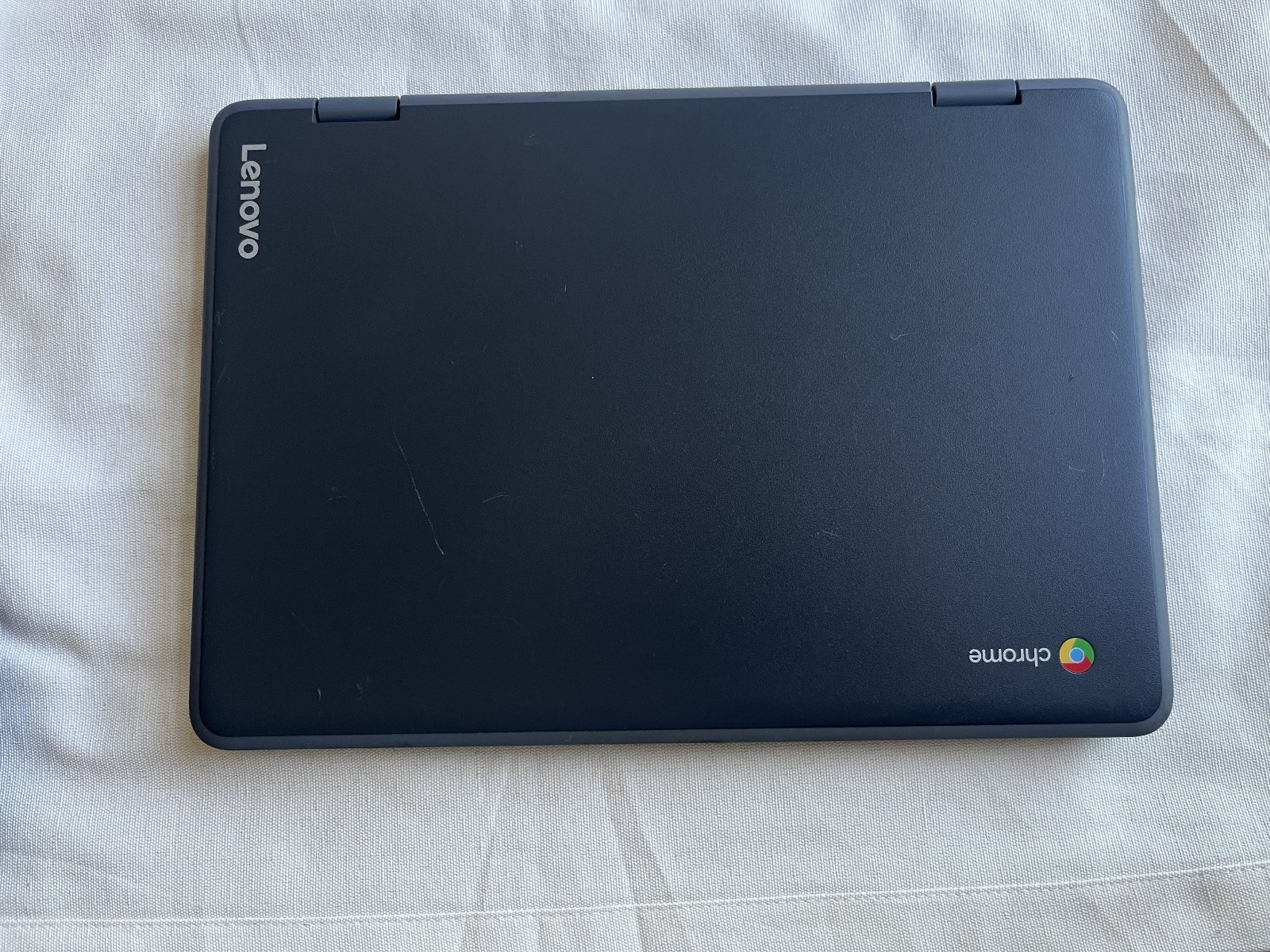 Lenovo Flex 11 ZA27 Chromebook 2-in-1 Laptop/Tablet