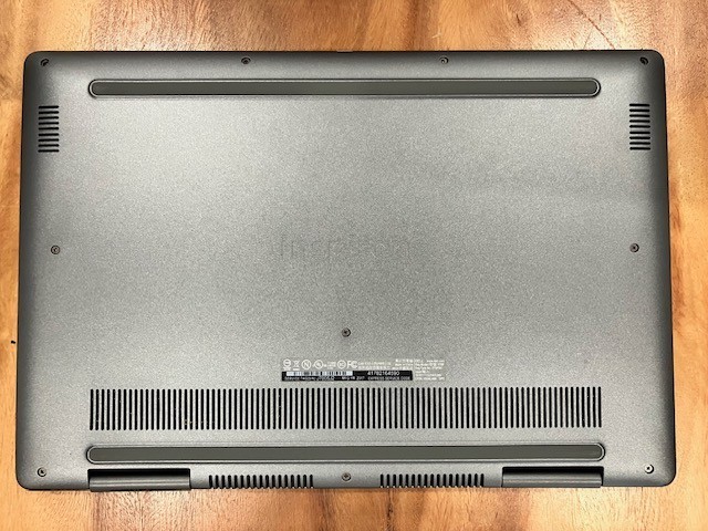 Dell Inspiron 7573 15.6″ Laptop i5-8250U 16GB RAM 512GB SSD Win 11 Home TOUCH