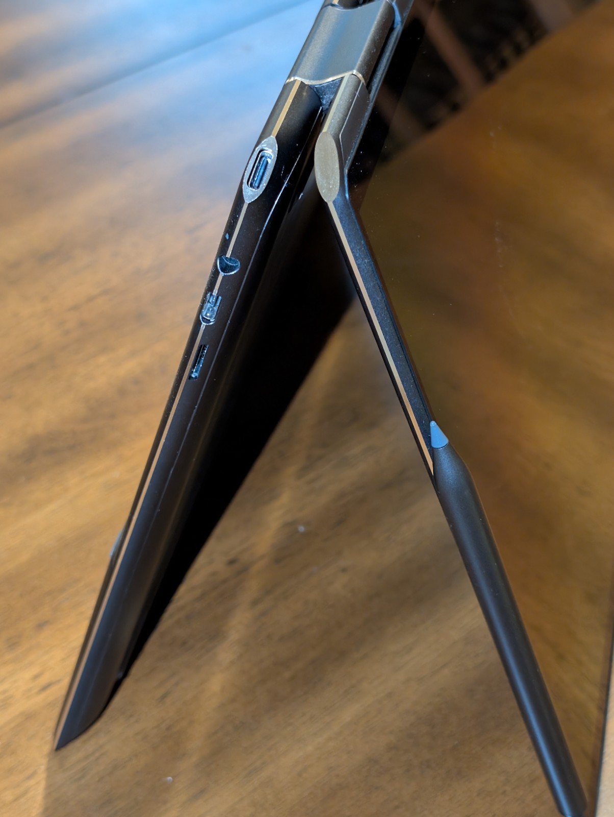 HP Spectre X360 2in1 16-f0023dx 512GB, 11390H 3.40GHz, 16GB, RTX 3050 OLED Linux