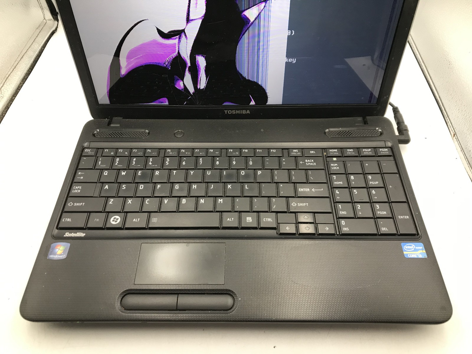 TOSHIBA SATELLITE C655 S5305 – FOR PARTS/BROKEN LCD – INTEL I3 2ND GEN -READ- BB
