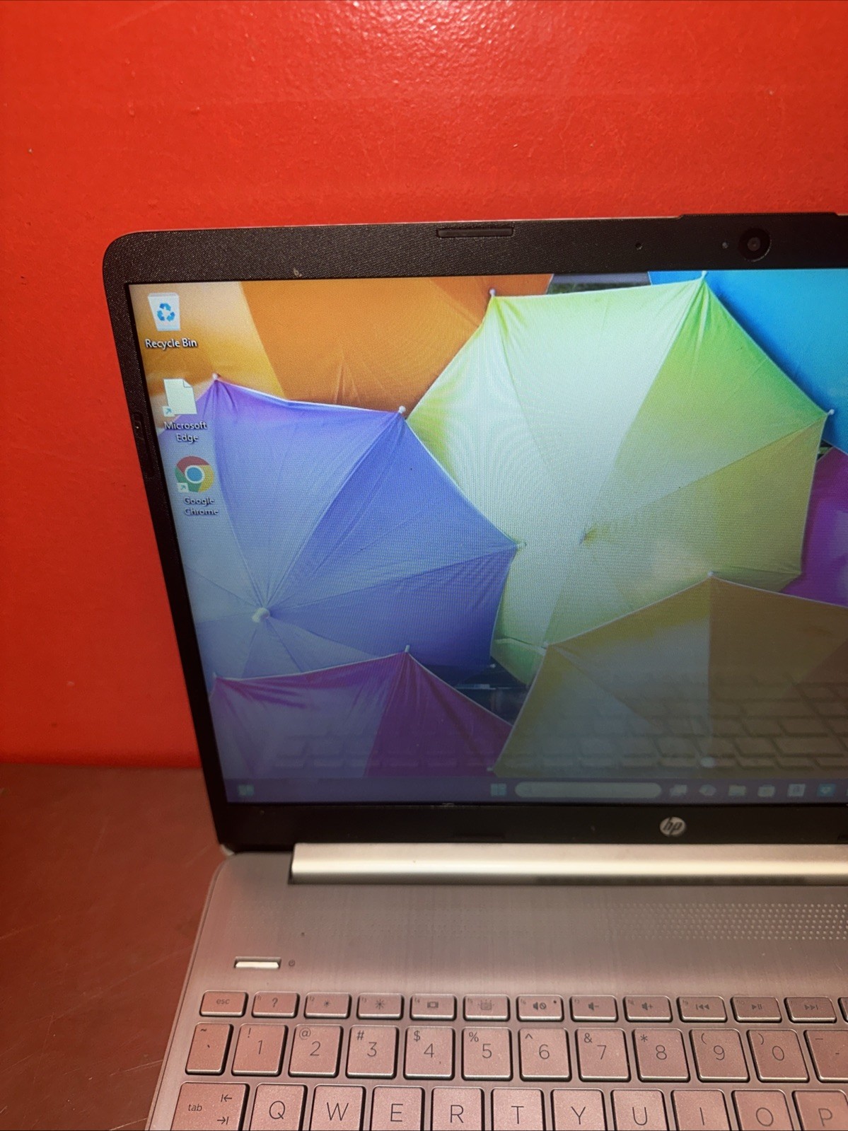 HP 15-ef1001ds 15.6″ Laptop AMD Athlon Gold 3150U (2.40 GHz) 8 GB Memory!