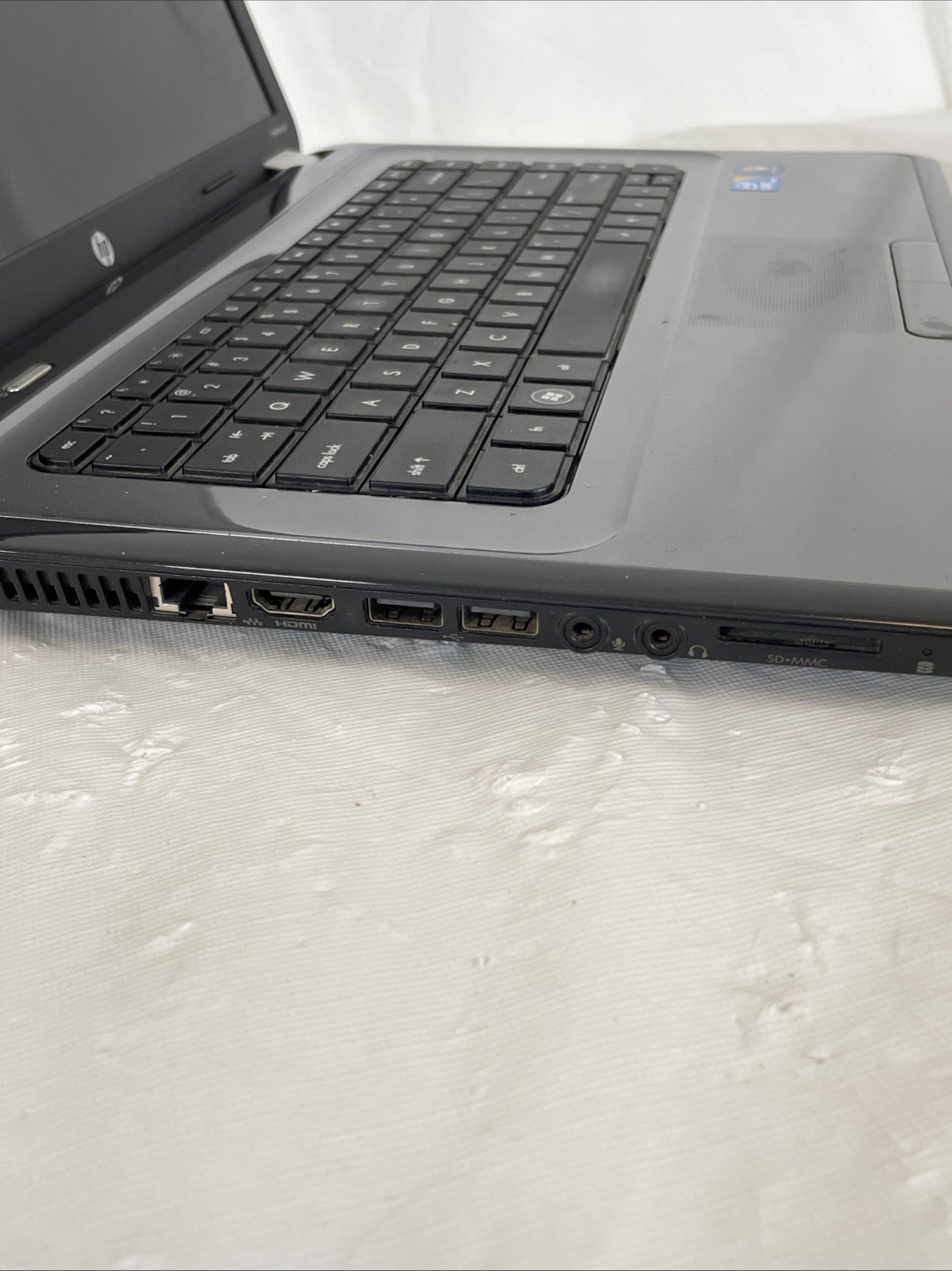 HP Pavilion g6 Notebook | i3 M370 2.40GHz | 8GB RAM | NO HDD | Bad Battery