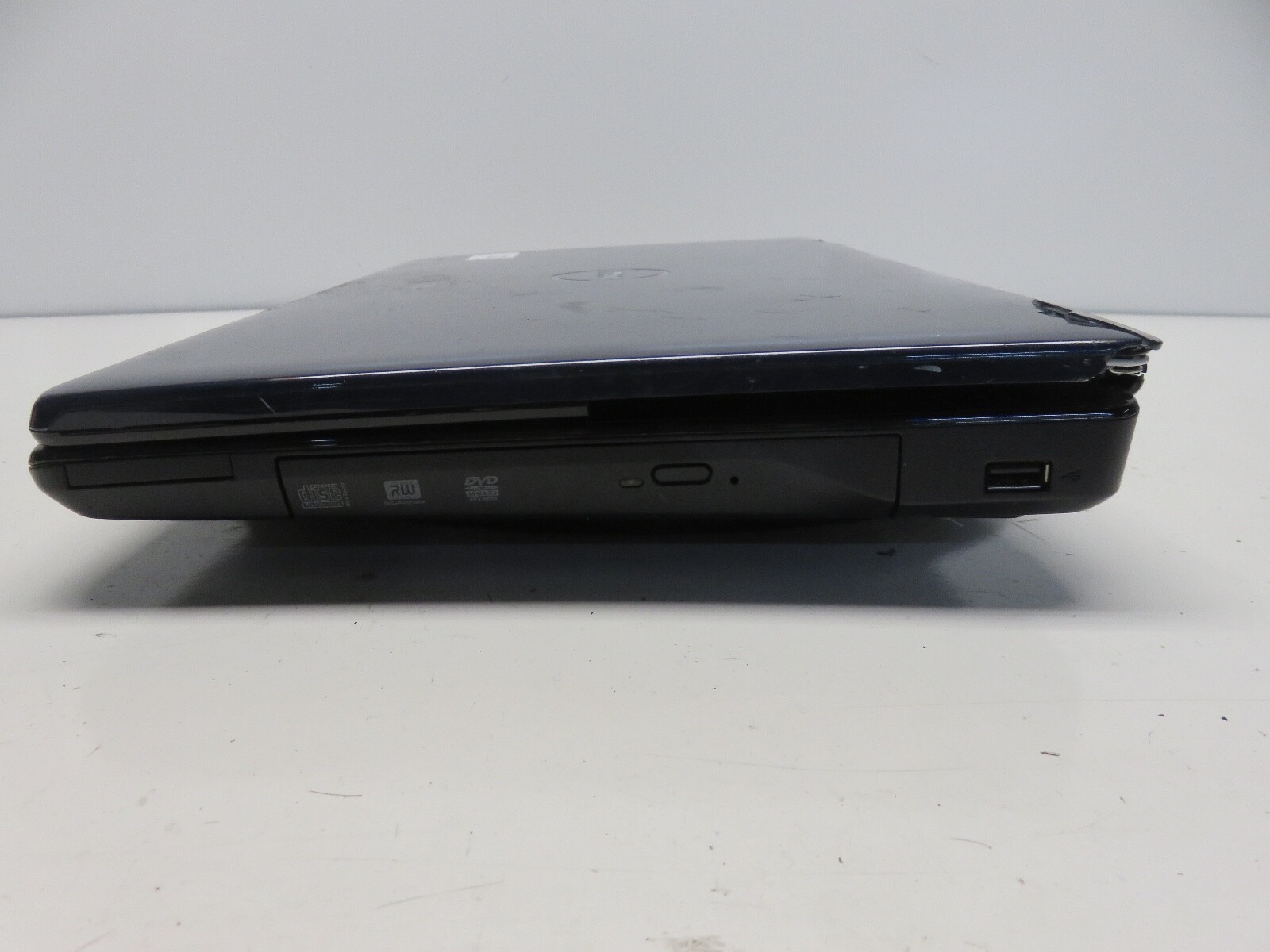 Dell Inspiron 15-3567 Intel i3-7100U 2.4GHz 8192 MB NO HDD No Batt