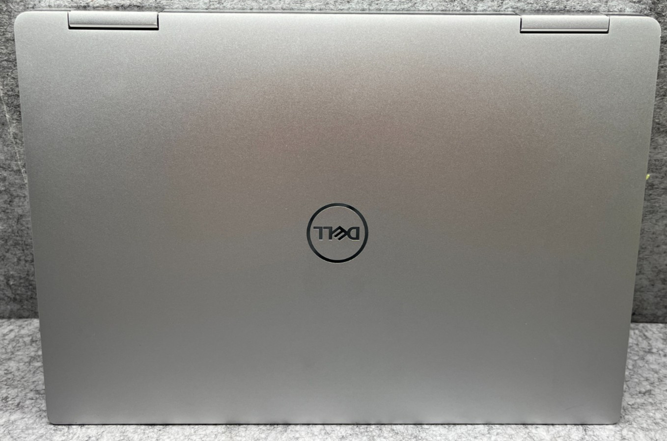 Dell XPS 13 7390 13.4 UXGA Core i7-1065G7 16GB RAM 512GB Touch Screen 2 in 1