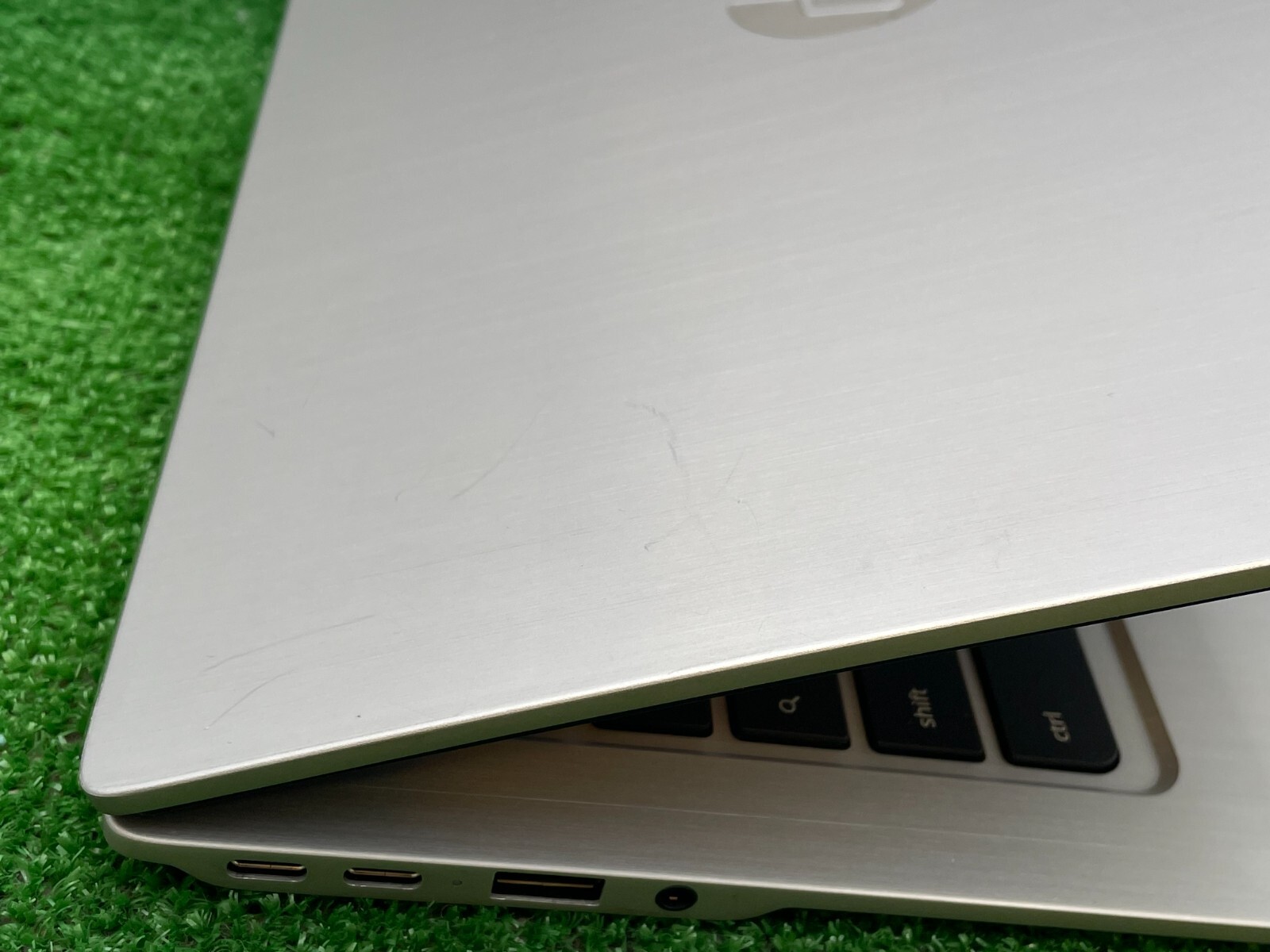Used HP Chromebook 13 G1 Laptop Intel m7-6Y75 1.20GHz / 16GB RAM / 32GB SSD NT