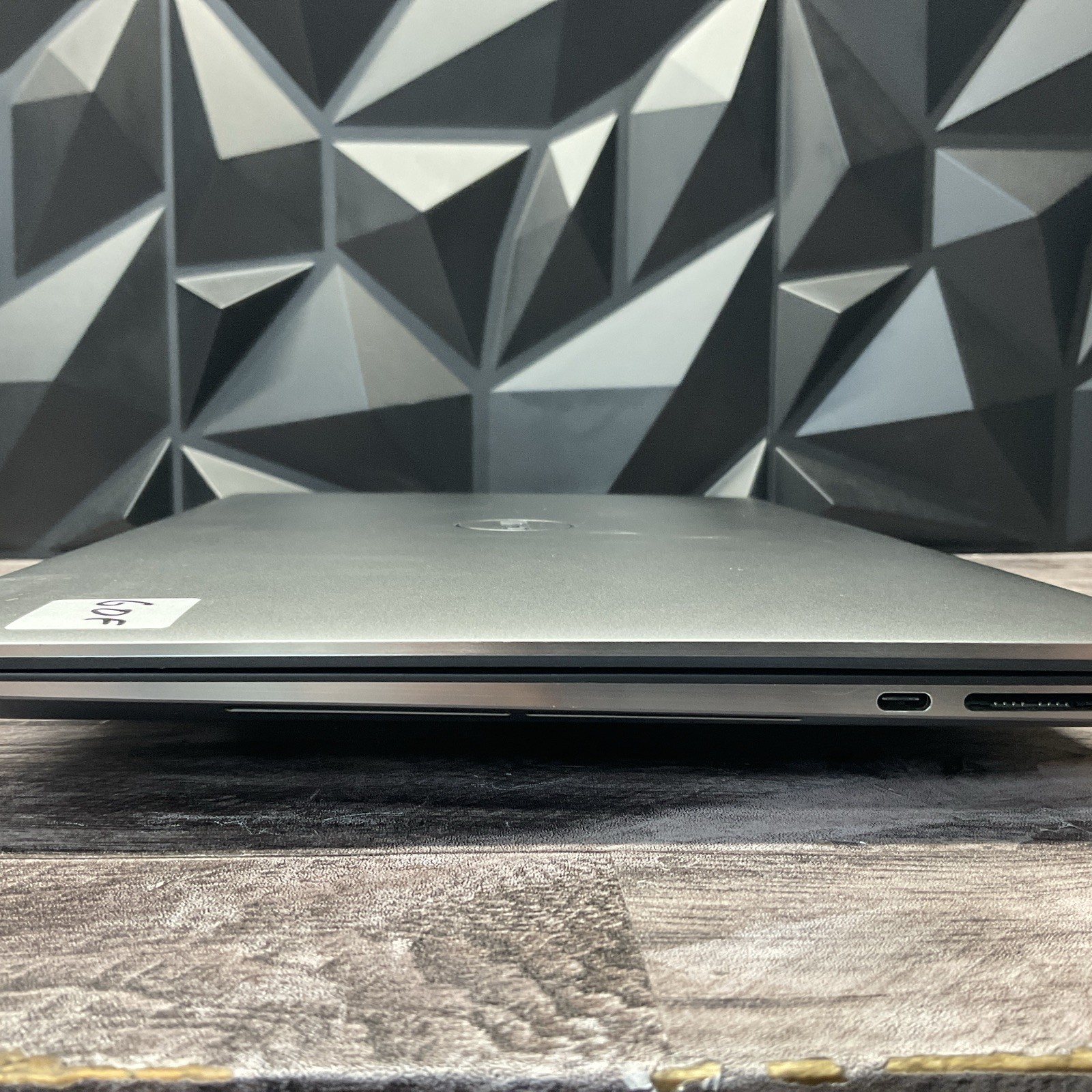 Dell Precision 5550 / i7 10th Gen / Quadro T2000 4GB / 256GB SSD / 60F