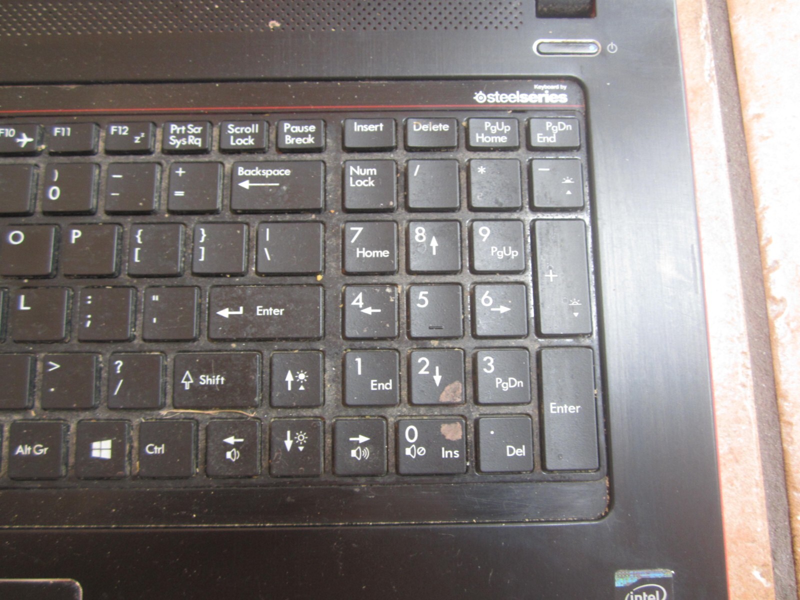 MSI GE70 2QE APACHE PRO MS-1759 Laptop 12GBRAM 1TBHD GOOD SCREEN NoCORD – WORKS