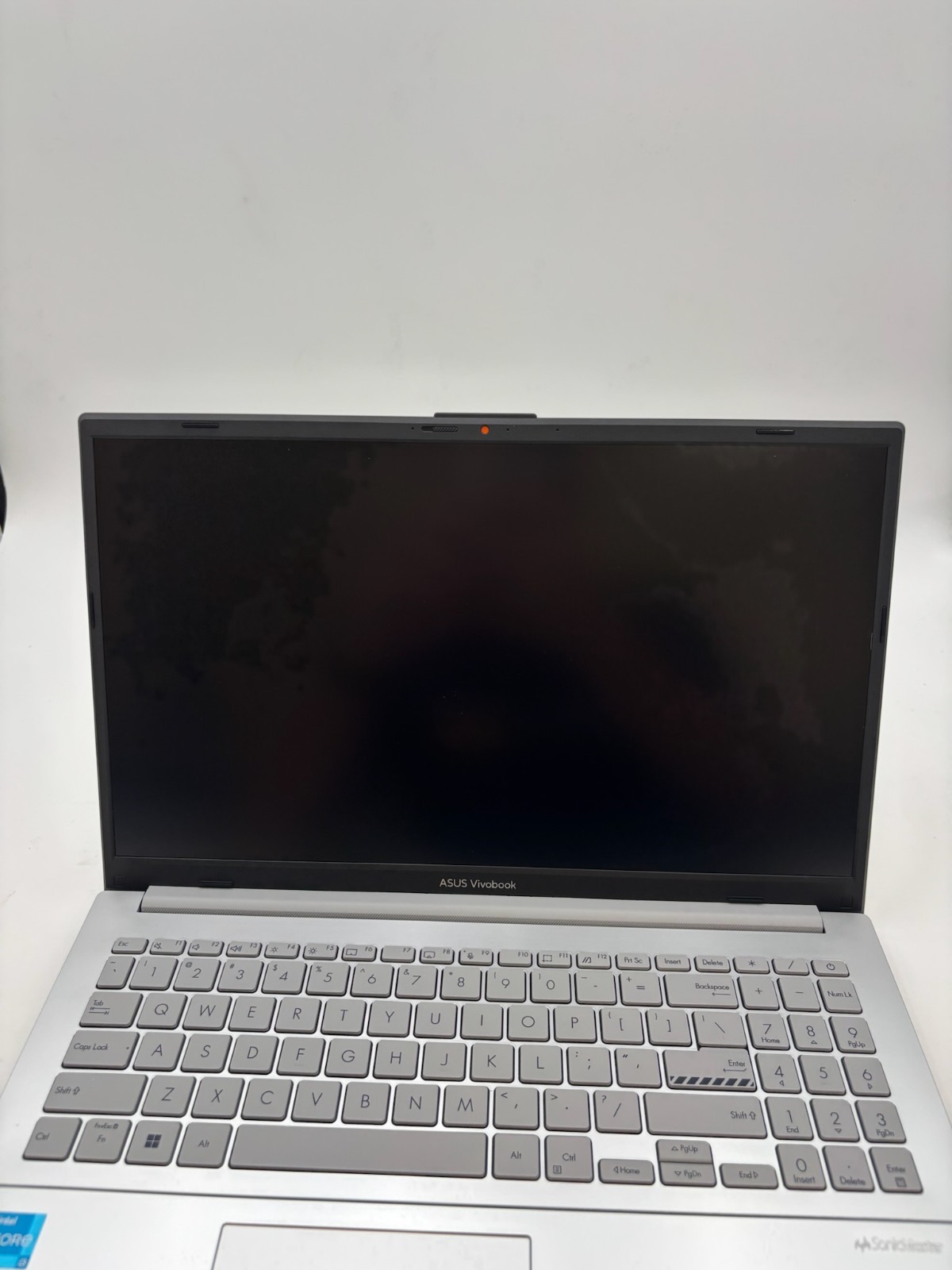 Asus VivoBook Go E1504GA 15.6″ 256 GB SSD 8 GB RAM I3-N305 Windows 11 READ