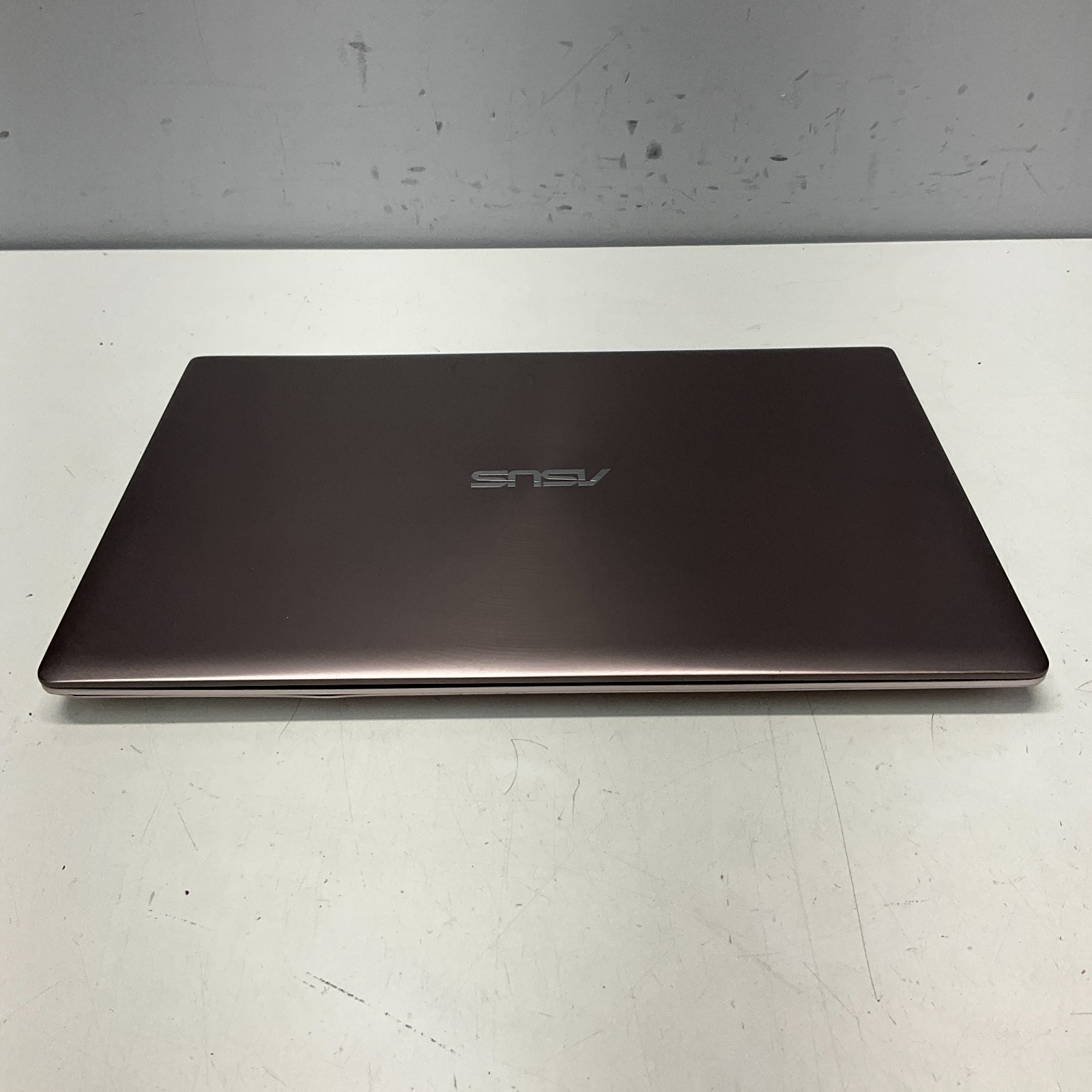 Asus ZenBook UX303UA Intel Core i5-6200U 8GB RAM 256GB SSD Windows 10 Pro