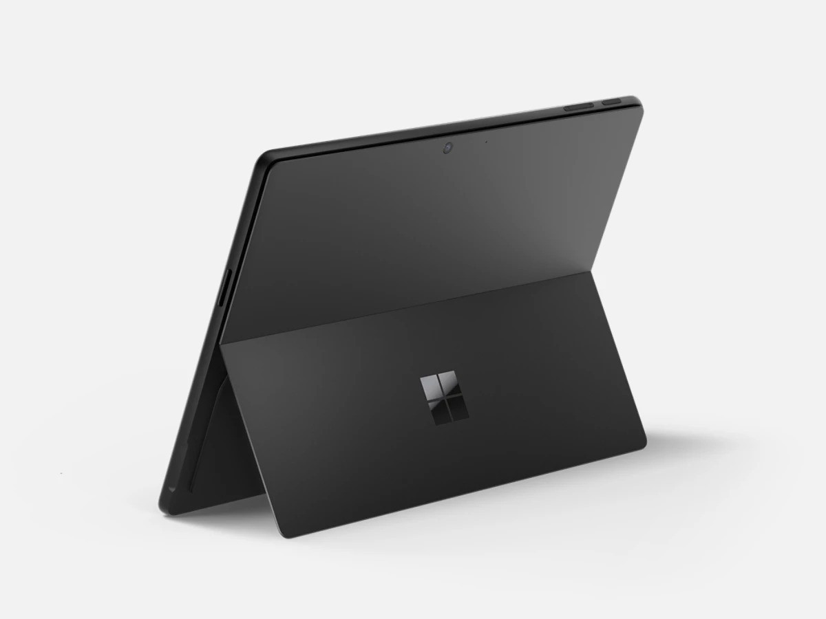 Microsoft Surface Pro (2024) 13″ Touch, Snapdragon X Plus 16GB 512GB Black