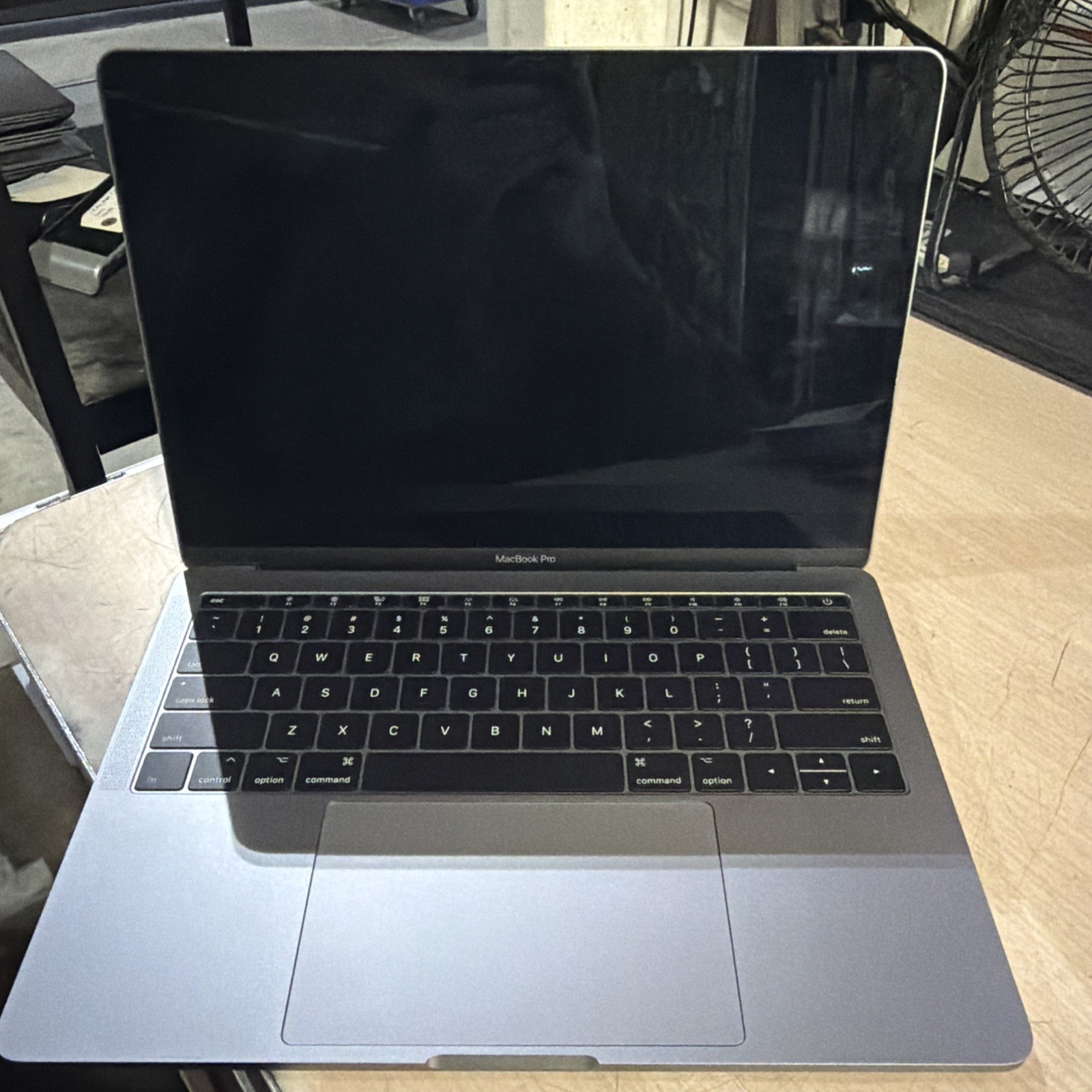 APPLE MACBOOK PRO 13″ MID-2017 CORE I5-7360U 2.3GHZ 8GB RAM NO HD