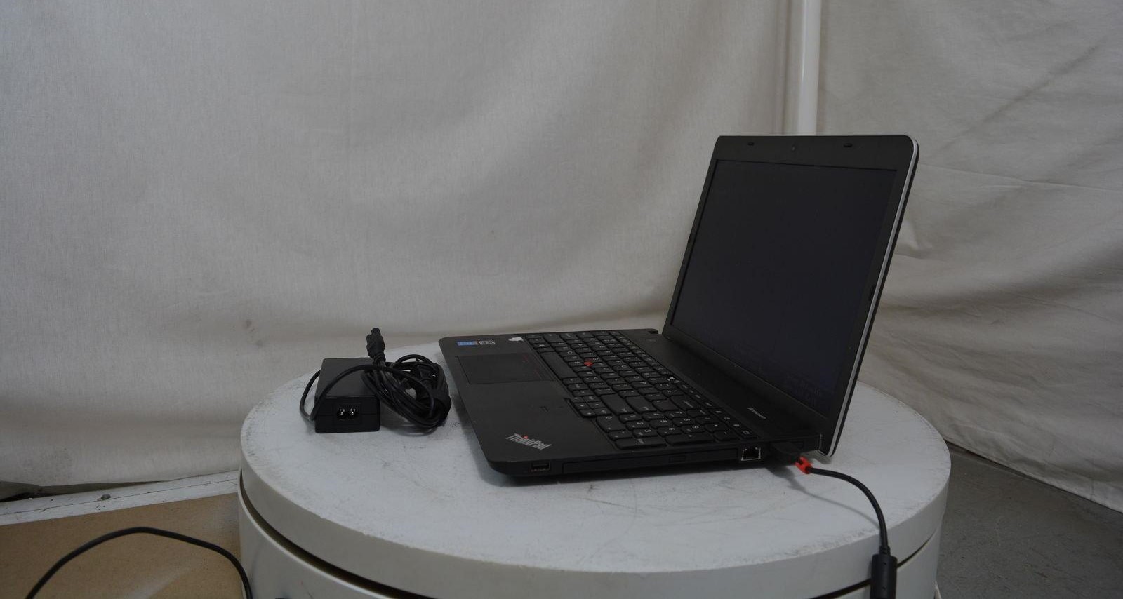 Lenovo ThinkPad Edge E540 Laptop Intel Core i3-4000M 4GB 500GB SEE NOTES