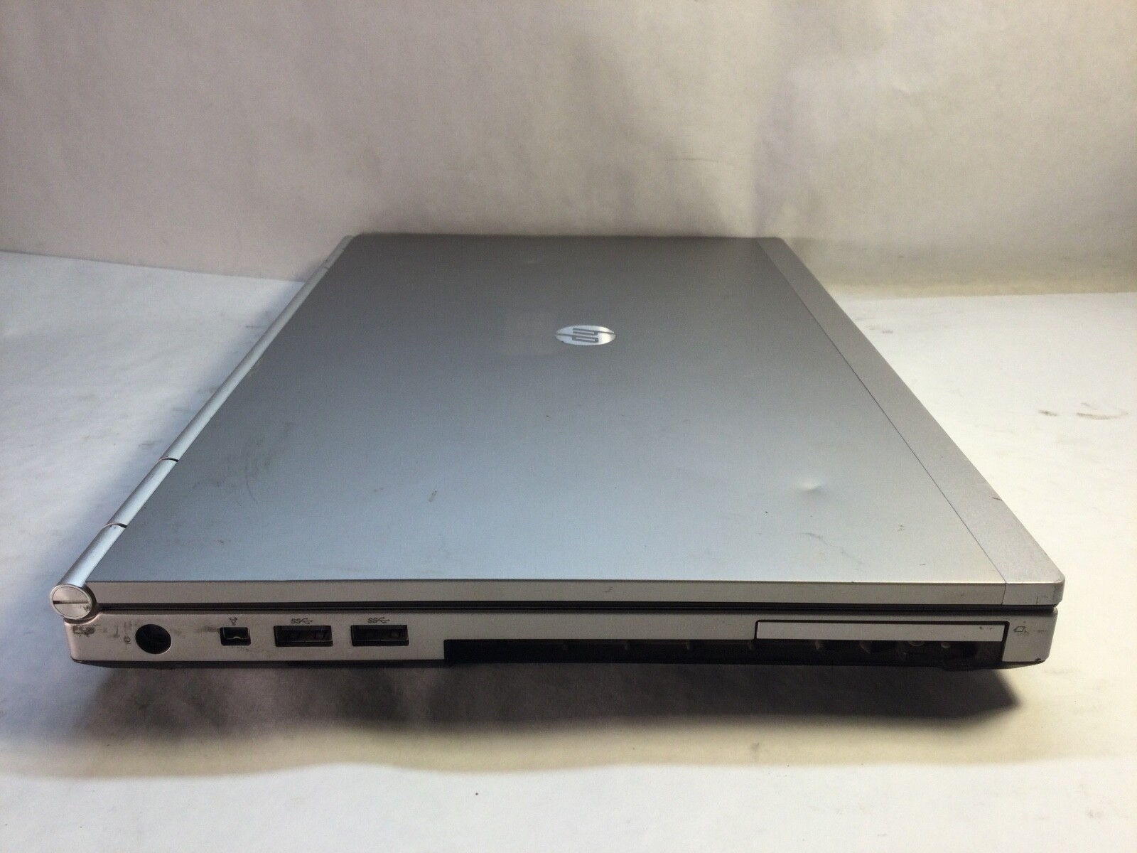 HP EliteBook 8460p 14″ Laptop Intel Core i5 2nd Gen- DOES NOT POWER/NO FAN- MZ