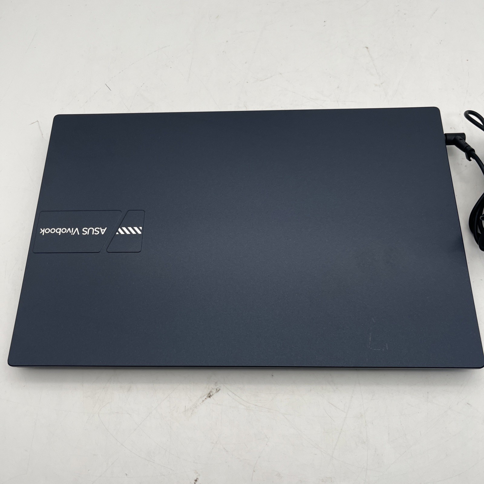 Asus Vivobook 14 X1404Z 14″ i3-1215U 1.2GHz 8GB RAM 128GB SSD