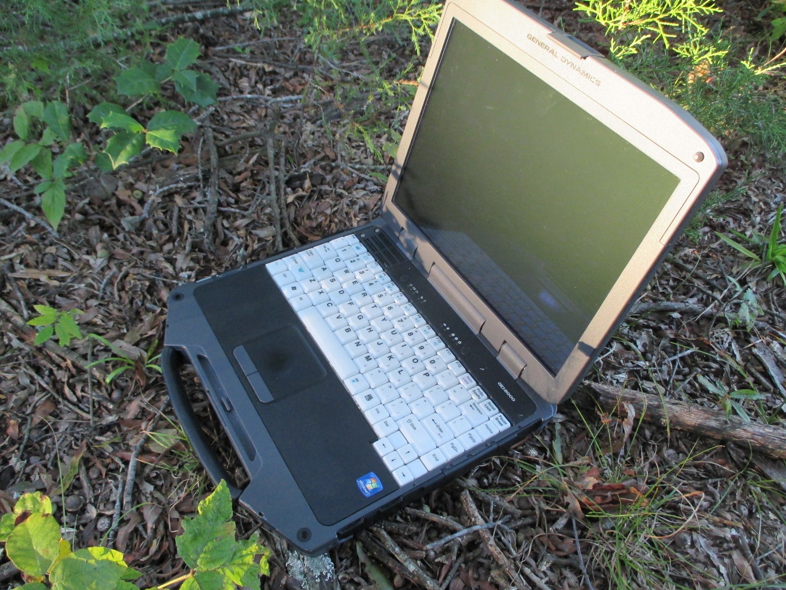 Itronix GD8000 4TB 8GB RAM Touchscreen Rugged GPS Backlit Good Battery Laptop