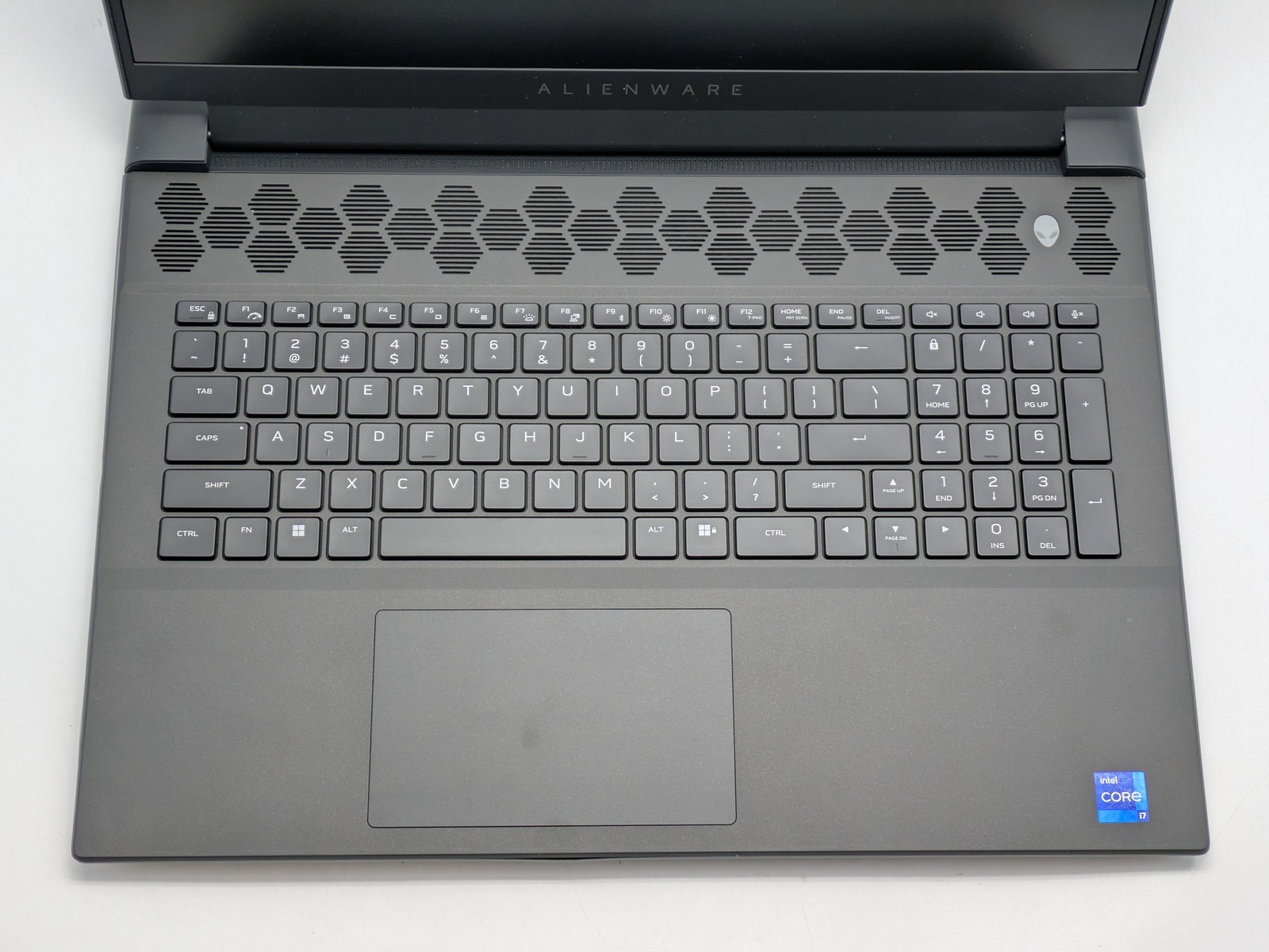 Alienware m18 R2 18″ i7-14700HX 16GB DDR5 1TB SSD GeForce RTX 4070 Windows 11H