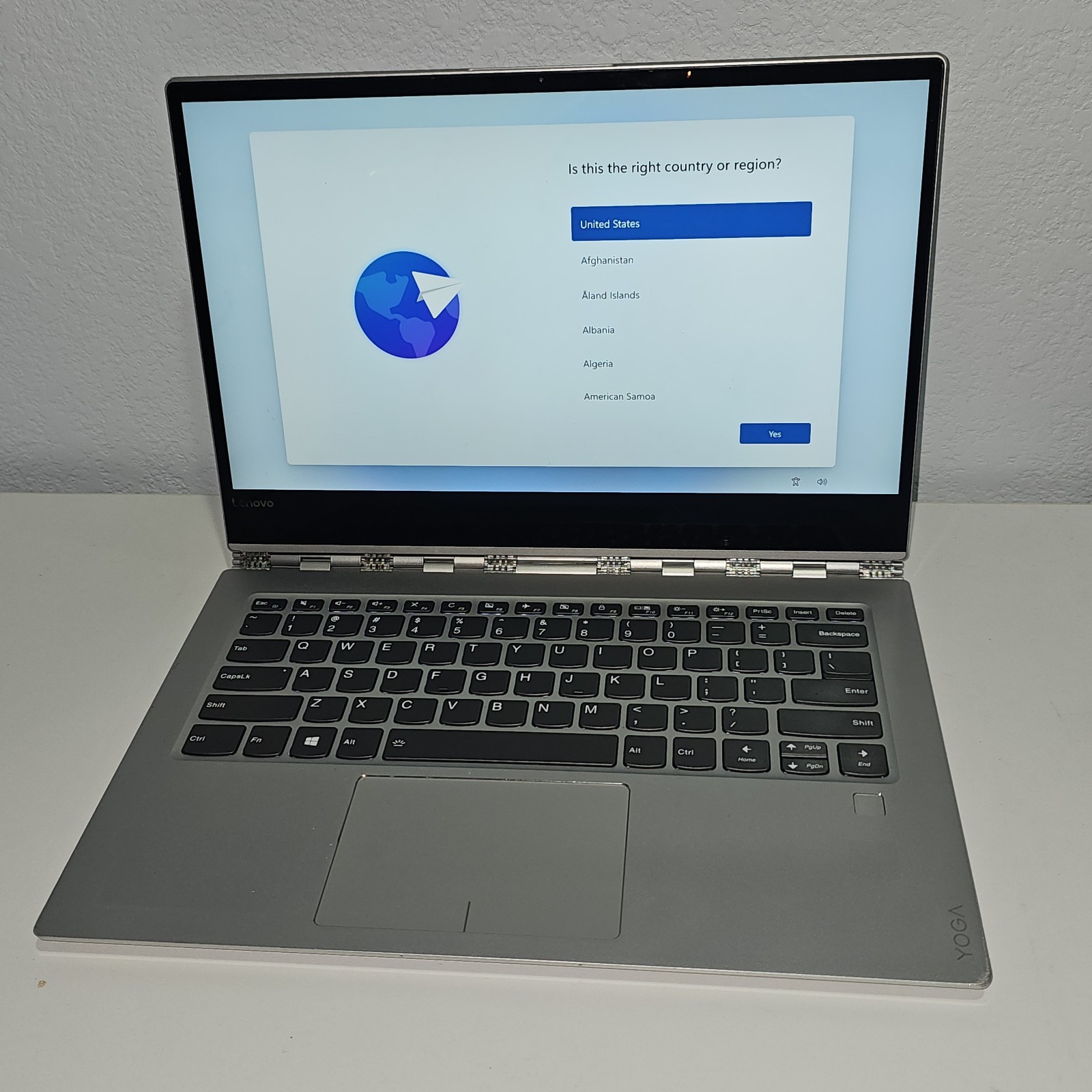 Lenovo Yoga 920-13IKB 2-In-1 Touch Intel i7-8550U 16GB RAM 512GB SSD USB-C