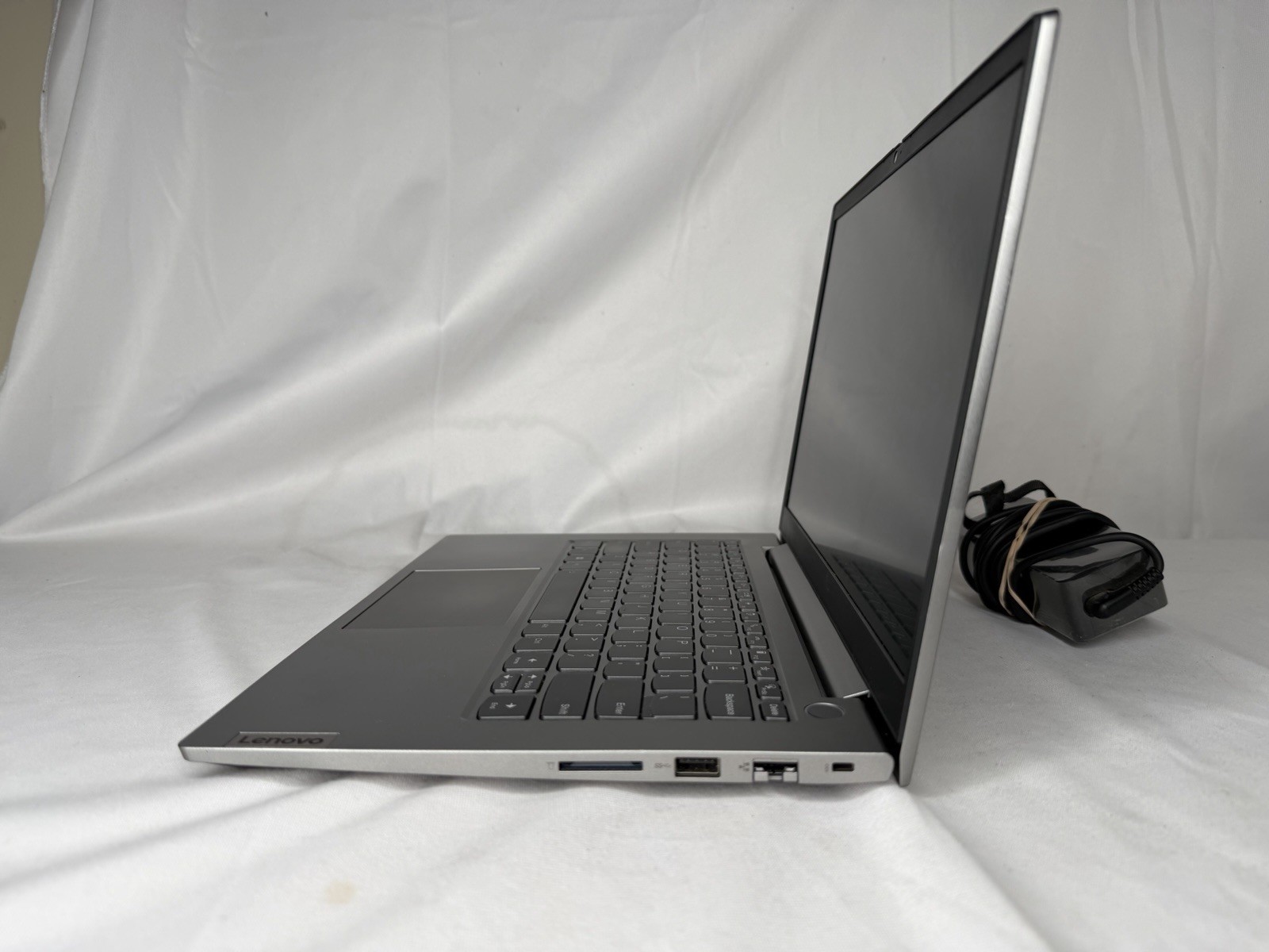 Lenovo ThinkBook 14 G4 ABA 14” Ryzen 5 5625U 16GB RAM 256GB NVMe SSD Win11Pro