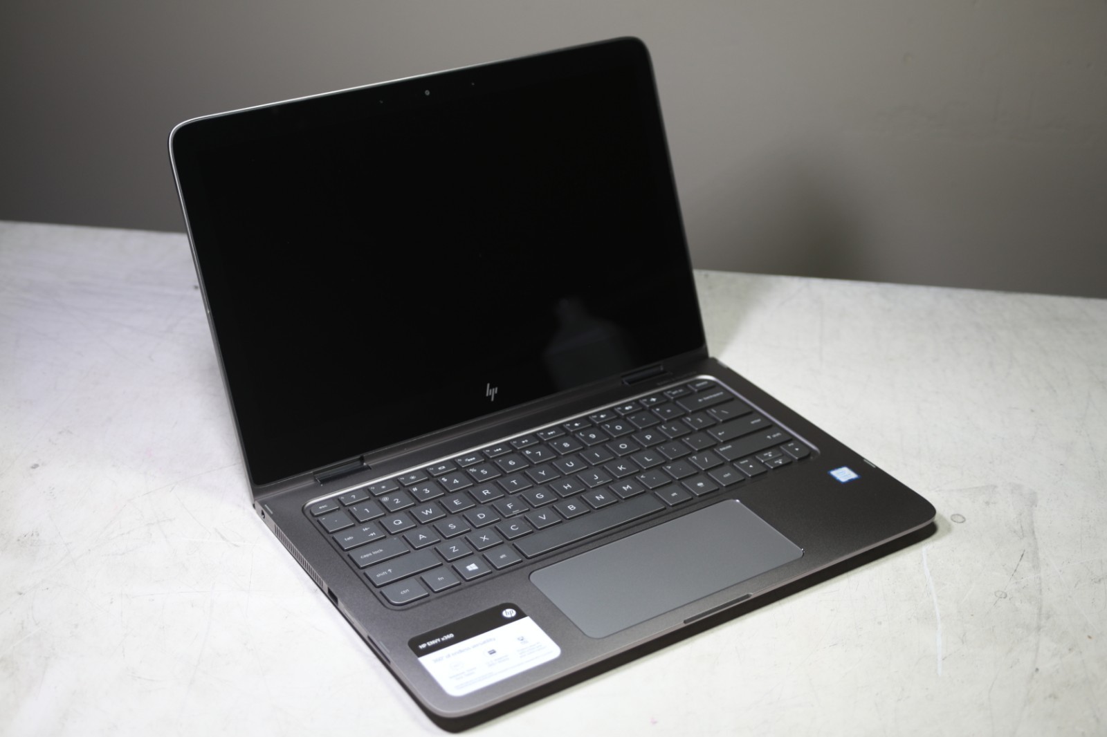 HP ENVY x360 Convertible Intel Core i7-7500U 2.70GHz-16GB RAM-256GB NVMe-NO OS
