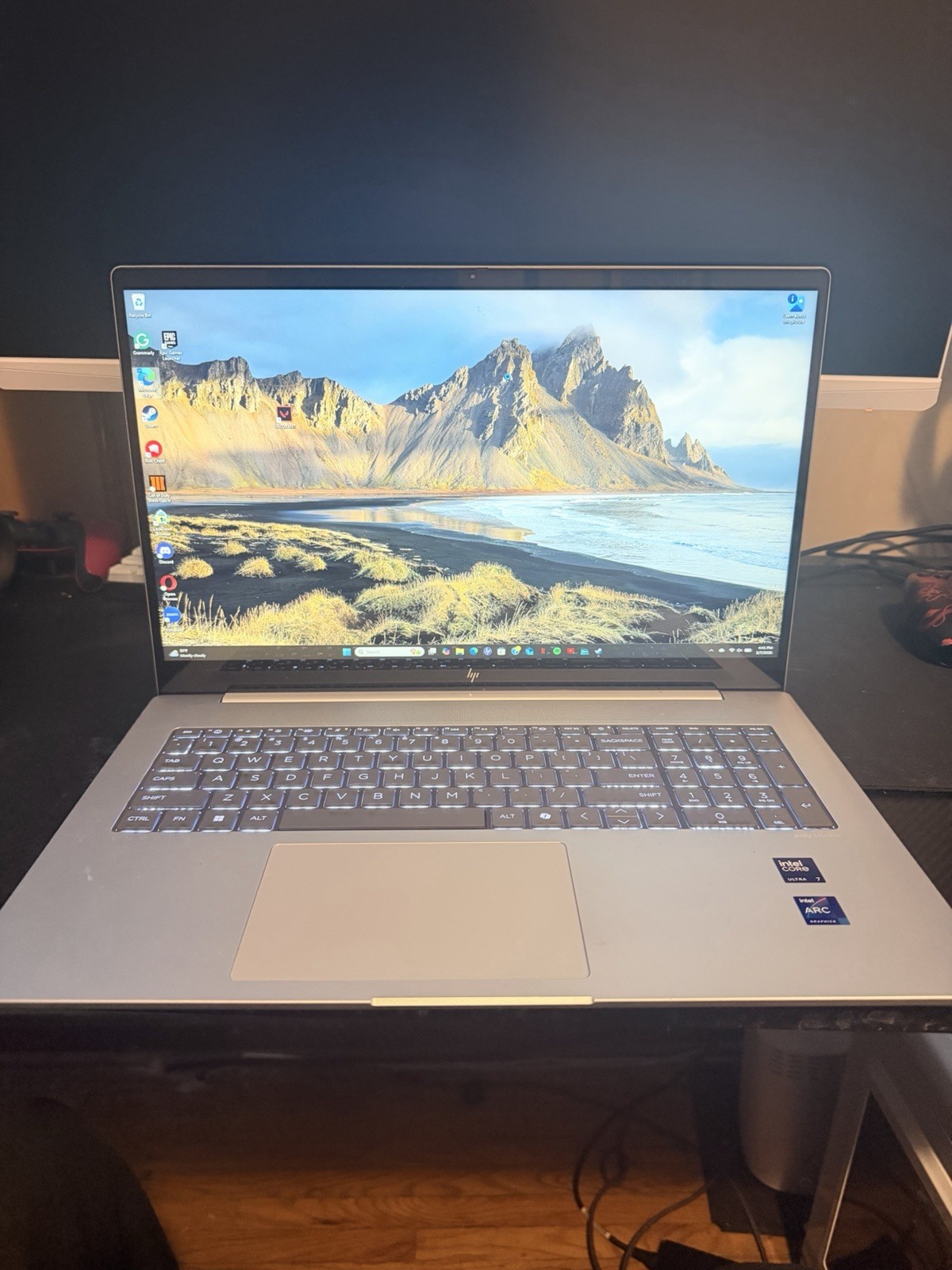 HP Envy 17-da0013dx 17.3in Touch Silver Core Ultra 7 155H 16GB 1TB SSD