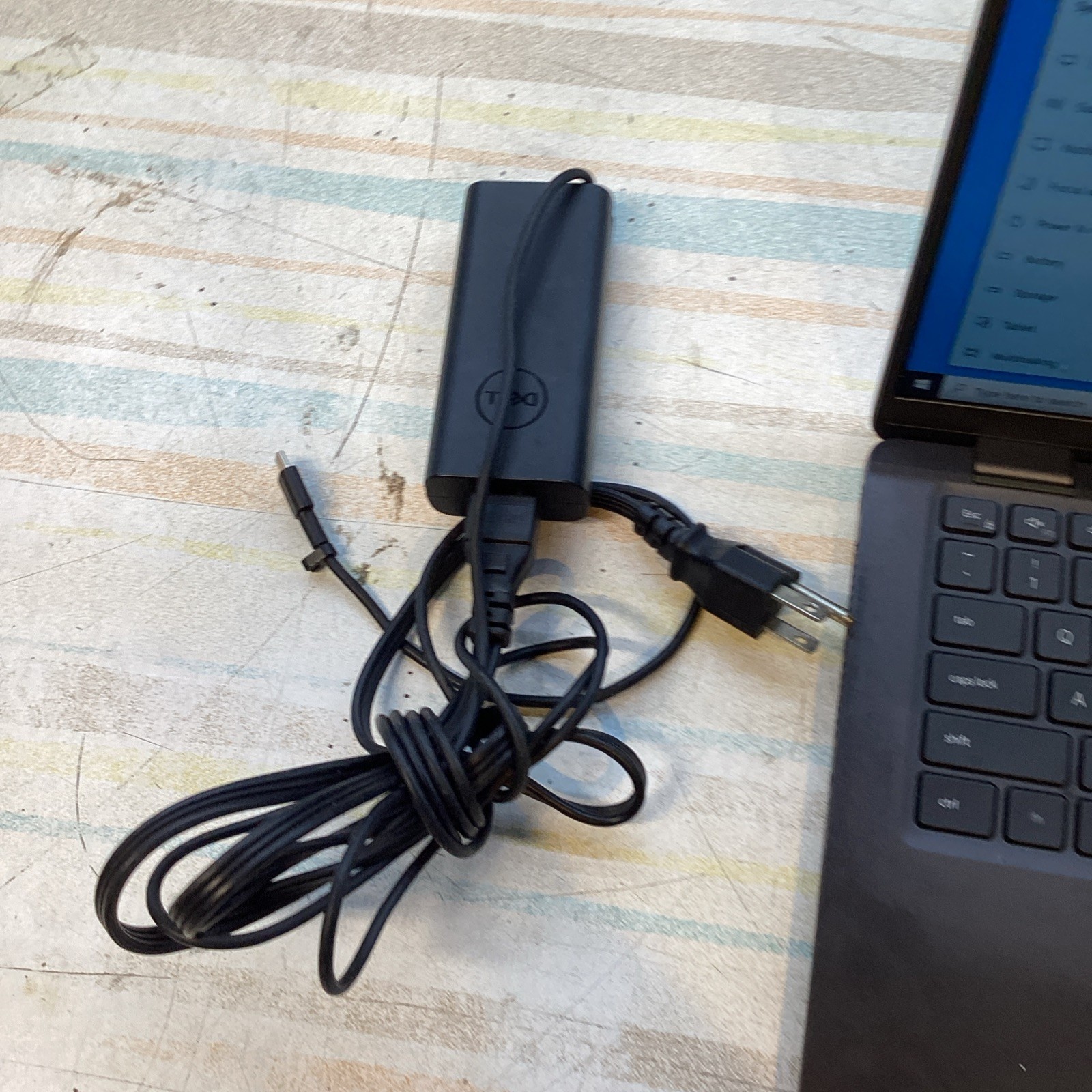 Dell Latitude 7420 2021 14″ i5-1145G7 2.6GHz 16GB 256GB SSD Laptop