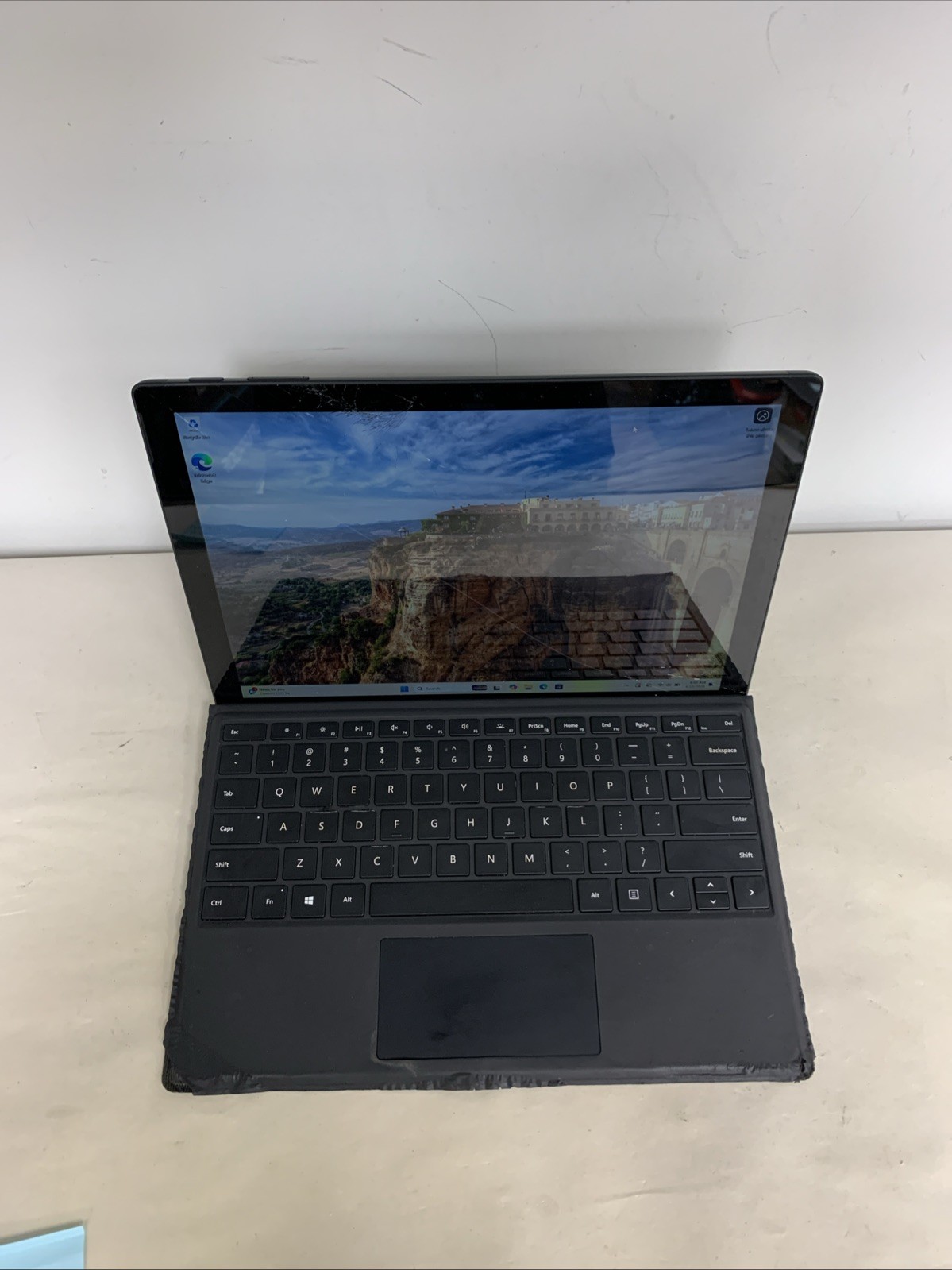 Microsoft Surface Pro 7 1866 Intel Core i5-1035G4 8GB RAM 256GB SSD W11P READ!