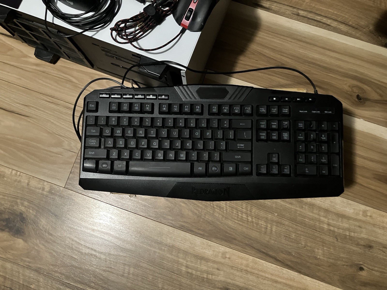 GAMING PC SETUP PC AND MONITOR