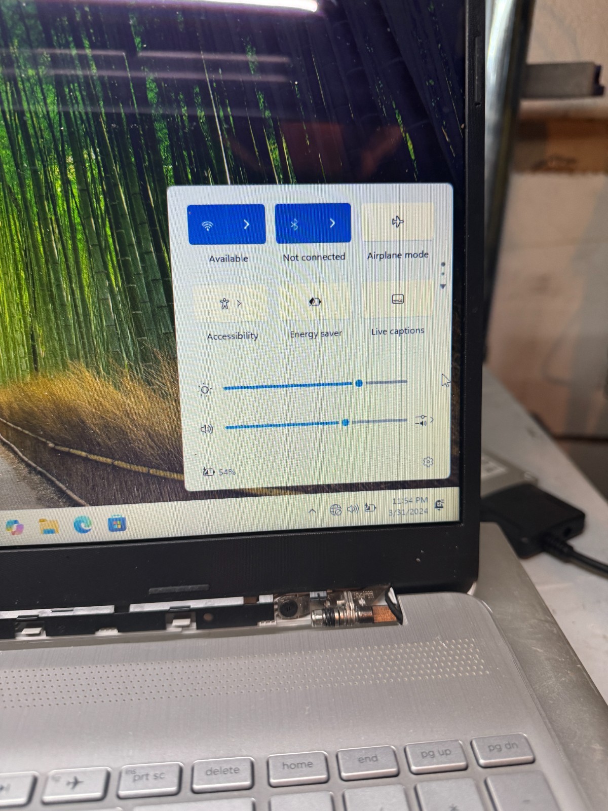 HP 15-EF0875MS AMD Ryzen 7 3700U, 12GB RAM, 256GB SSD, Win11 #5466