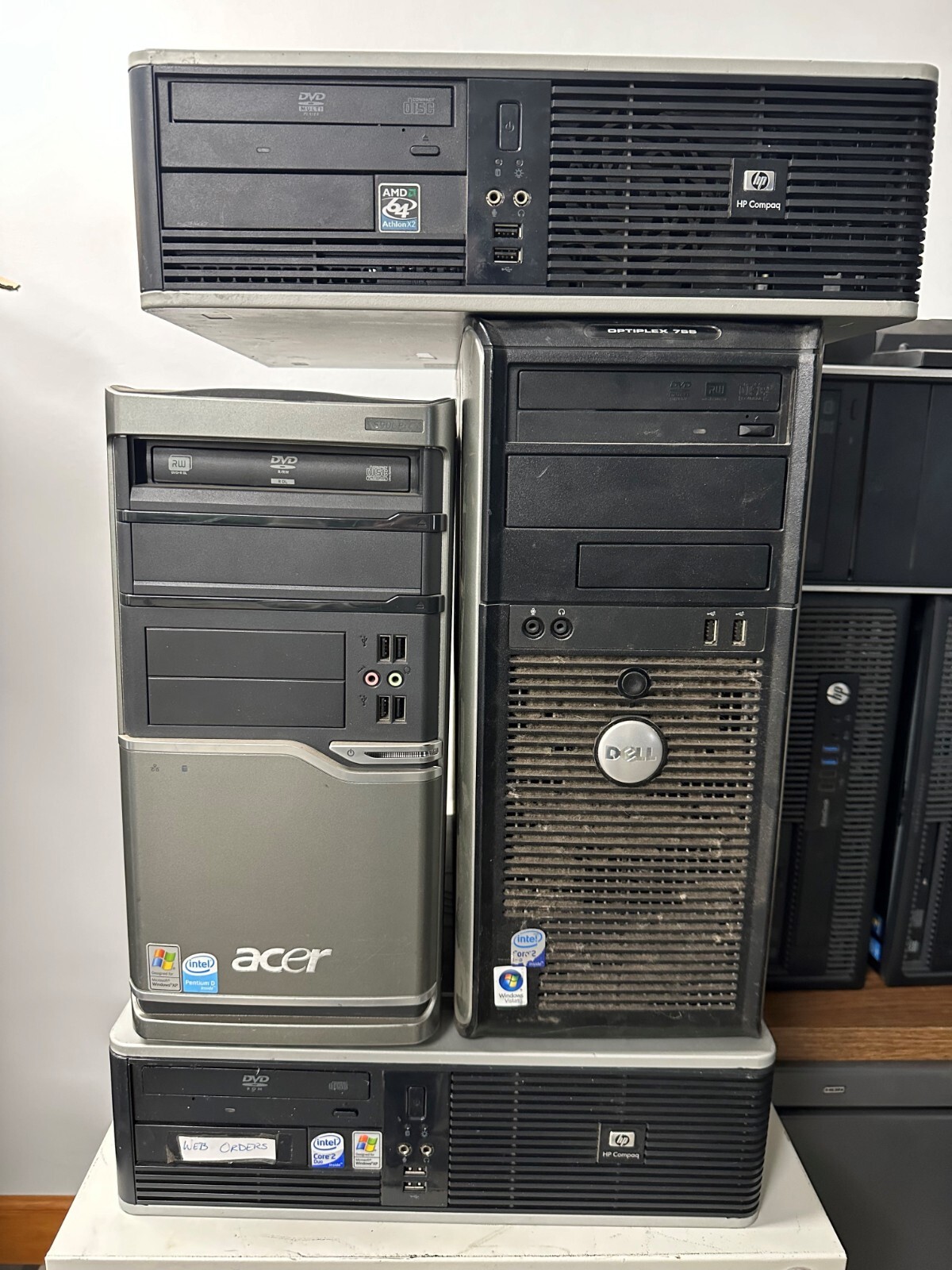 Pallet of PCs, Monitors, Docking Station