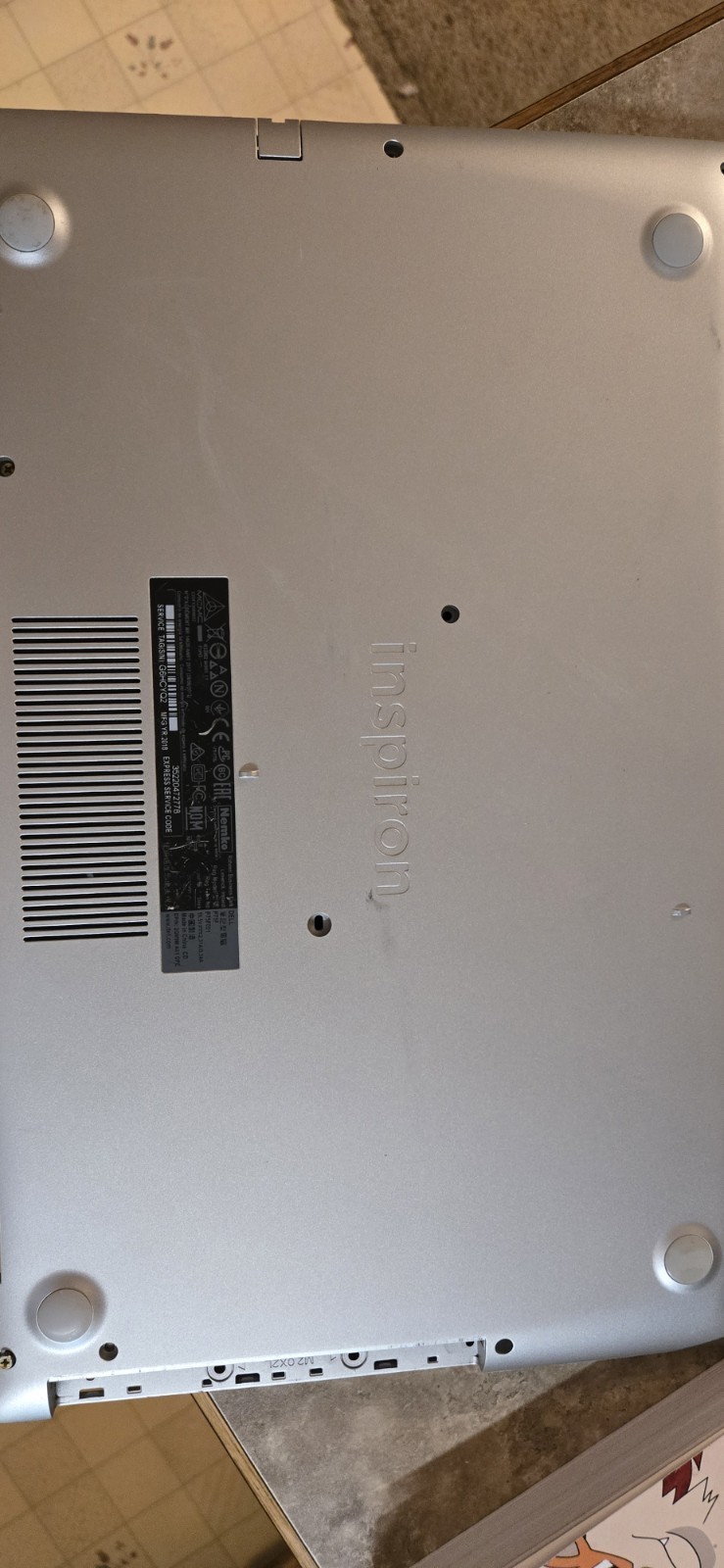DELL INSPIRON P75F I5 8TH For parts/repair