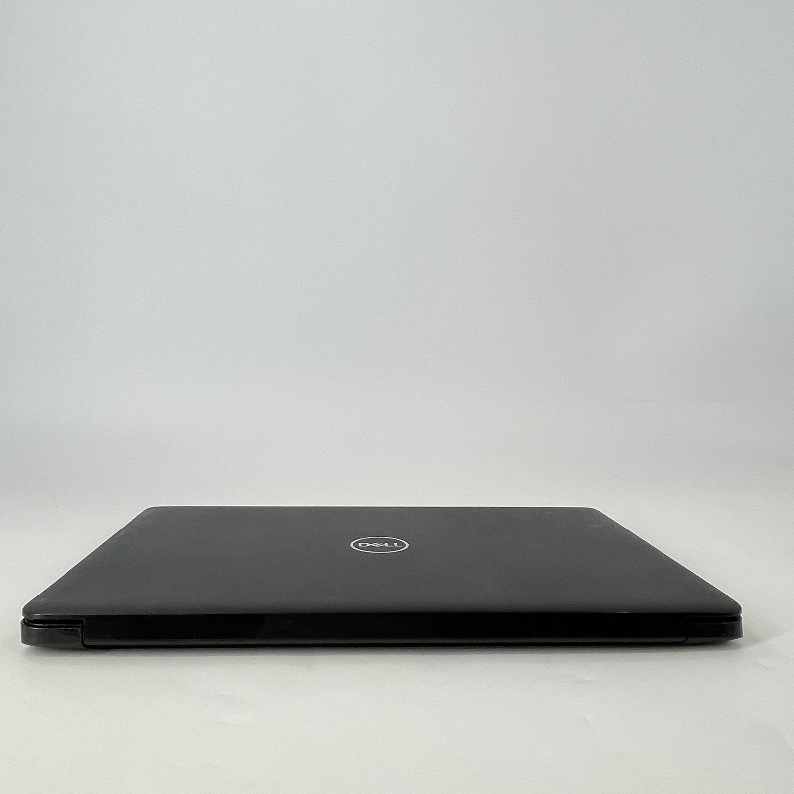 Dell Latitude 3500 15.6 FHD i7-8565U 1.80GHz 16GB 256GB SSD NVIDIA MX130 Good