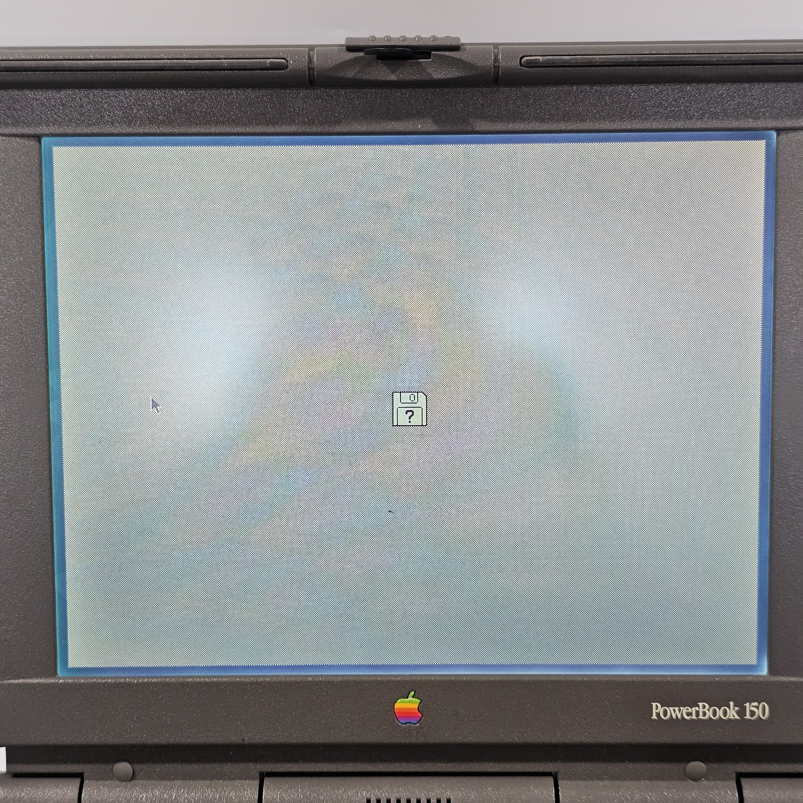 Apple Inc. PowerBook 150 Laptop Computer Notebook Vintage Powers On Ok READ!!!