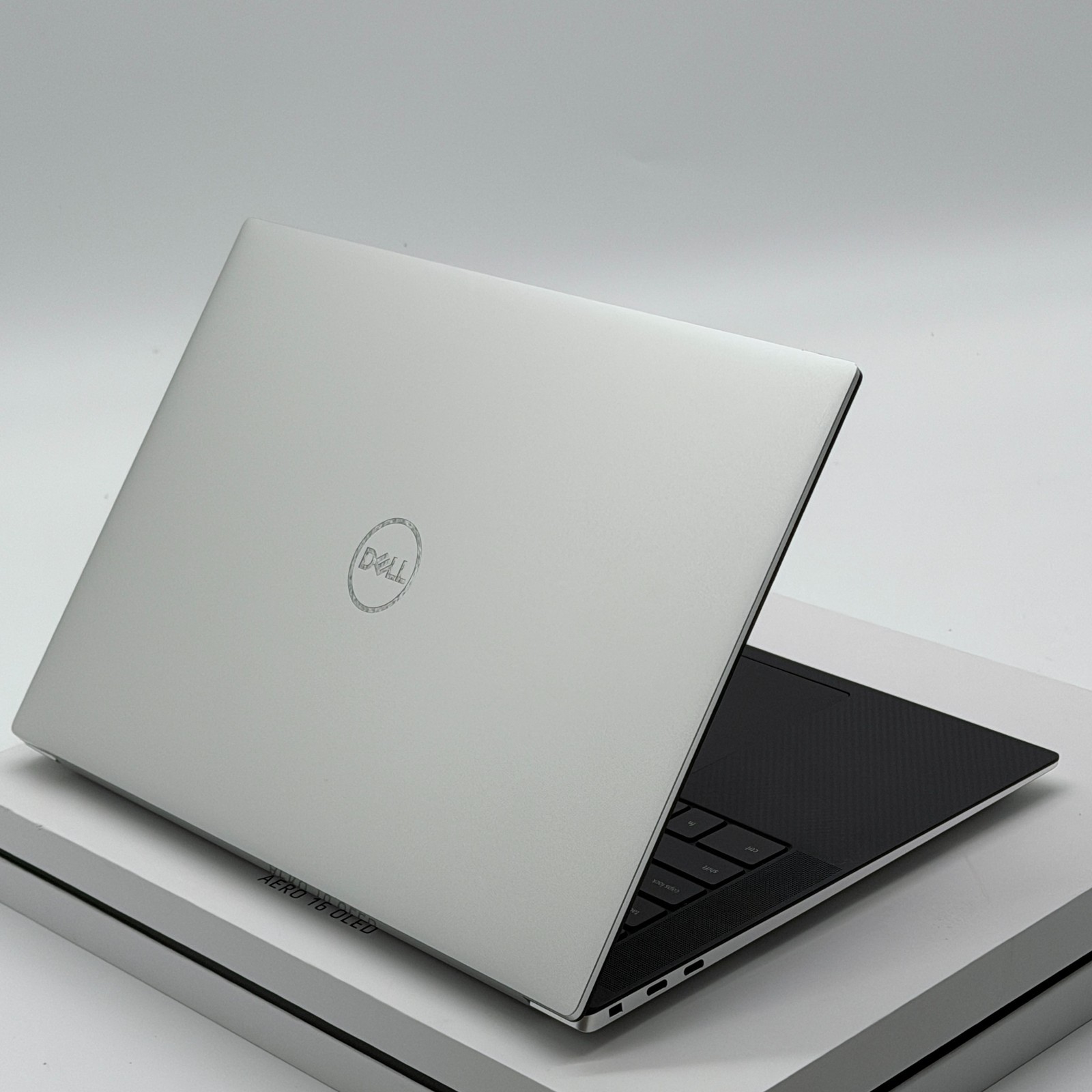 Maxed Out Dell XPS 15 9520 – i9, 64GB RAM, 2TB SSD, 3.5K OLED TOUCH- NEW BATTERY