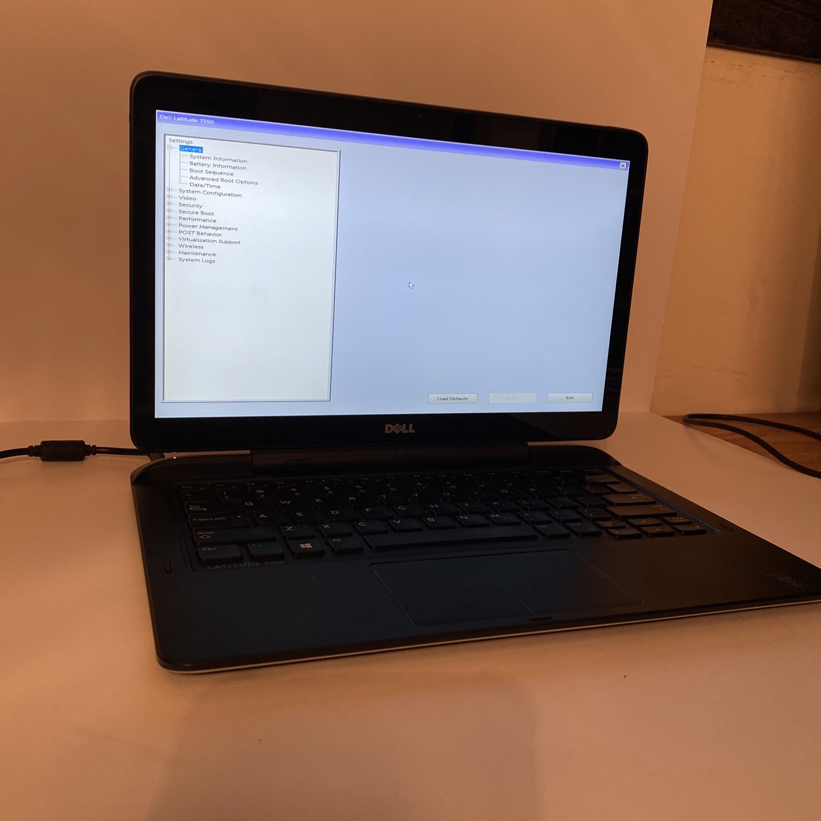 Dell Latitude E7350 2-in-1 13″ Core M-5Y71 @ 1.20GHz 8GB Ram