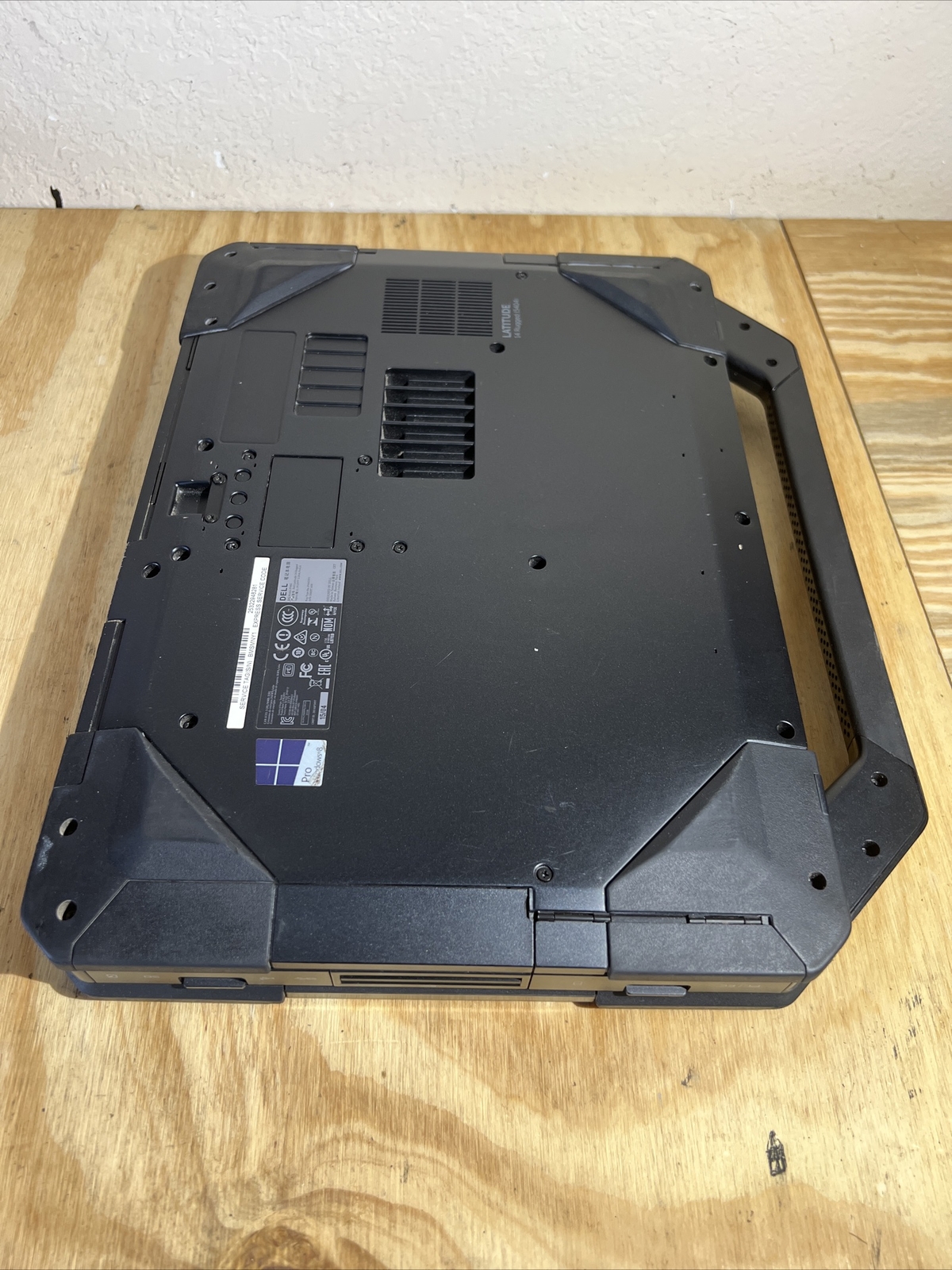 Dell Latitude 14 Rugged 5404 i7-4650U 1.7ghz 12GB RAM 480SSD NOTouch W10P No Cam
