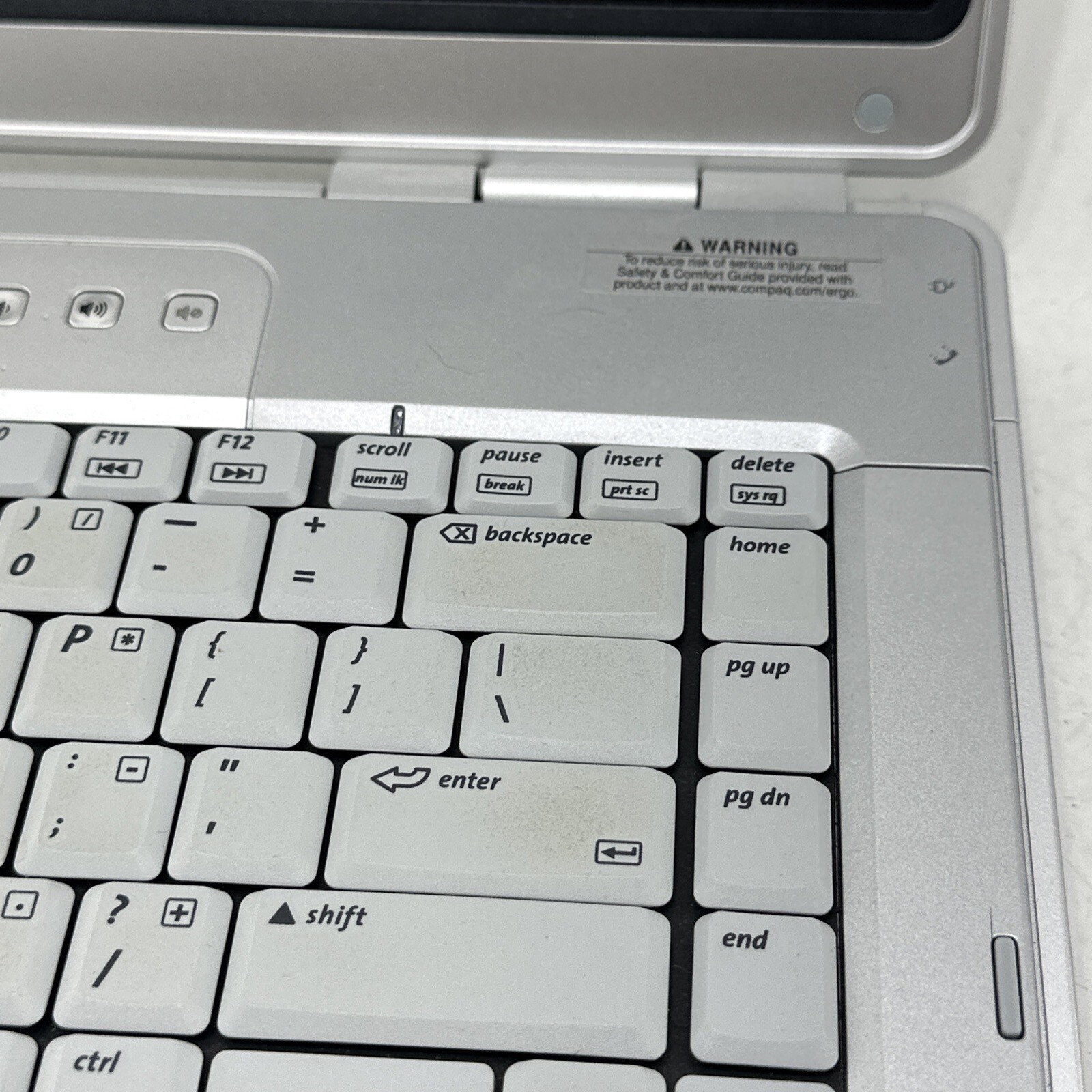 Hewlett-Packard ￼HP Compaq Presario C500 Comes With Ac Adaptor