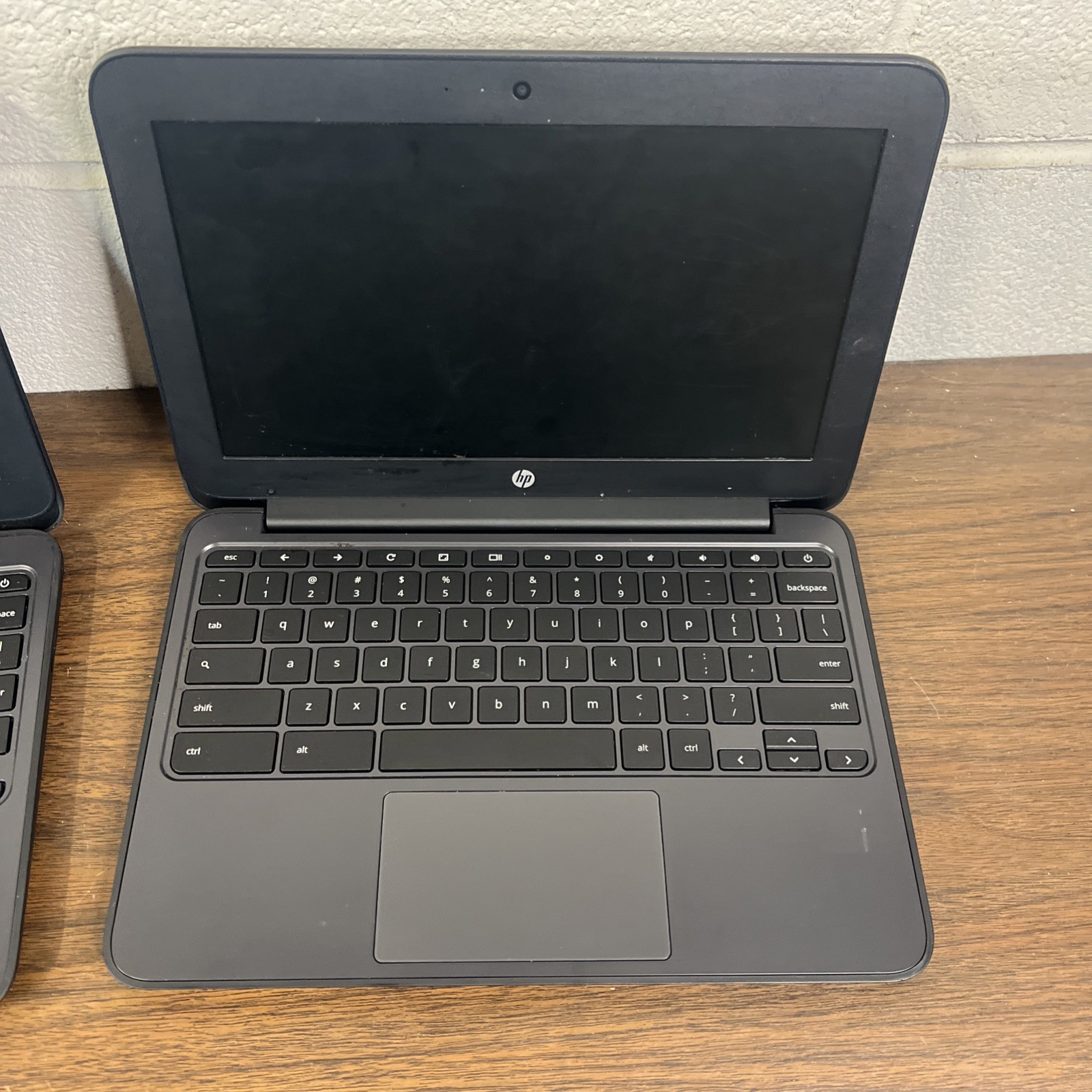 Lot 4 HP Chromebook 11 G5 EE PARTS/REPAIR – ⚠️ POWER ON, BAD BATTERIES