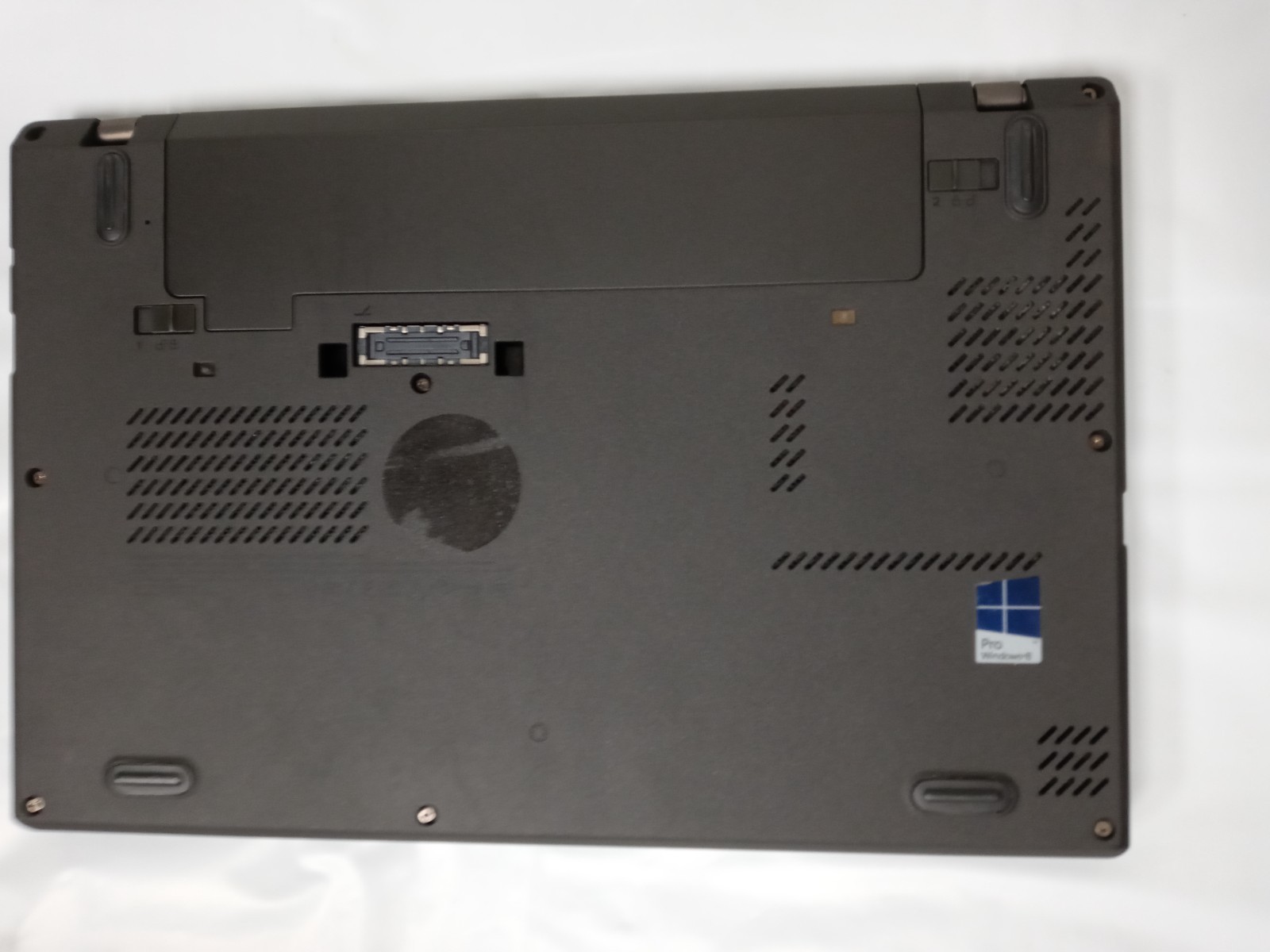 Lenovo ThinkPad X240 12.5″ i7-4600U 2.1GHz 8GB/0GB Webcam Laptop [No OS/AC]