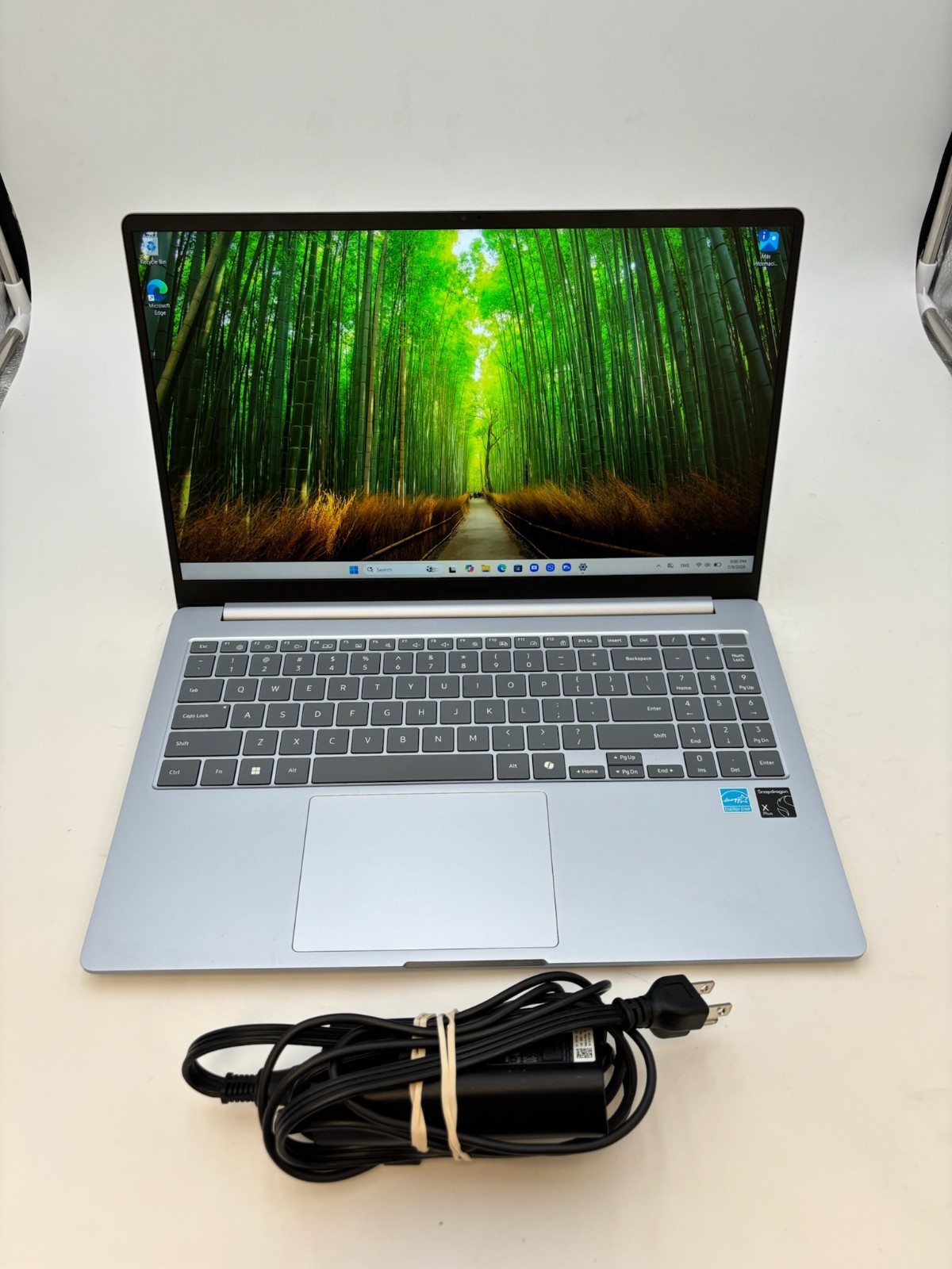 Samsung Galaxy Book4 Edge 16″ 512 GB SSD 16 GB RAM Snapdragon X Plus Win 11 Home