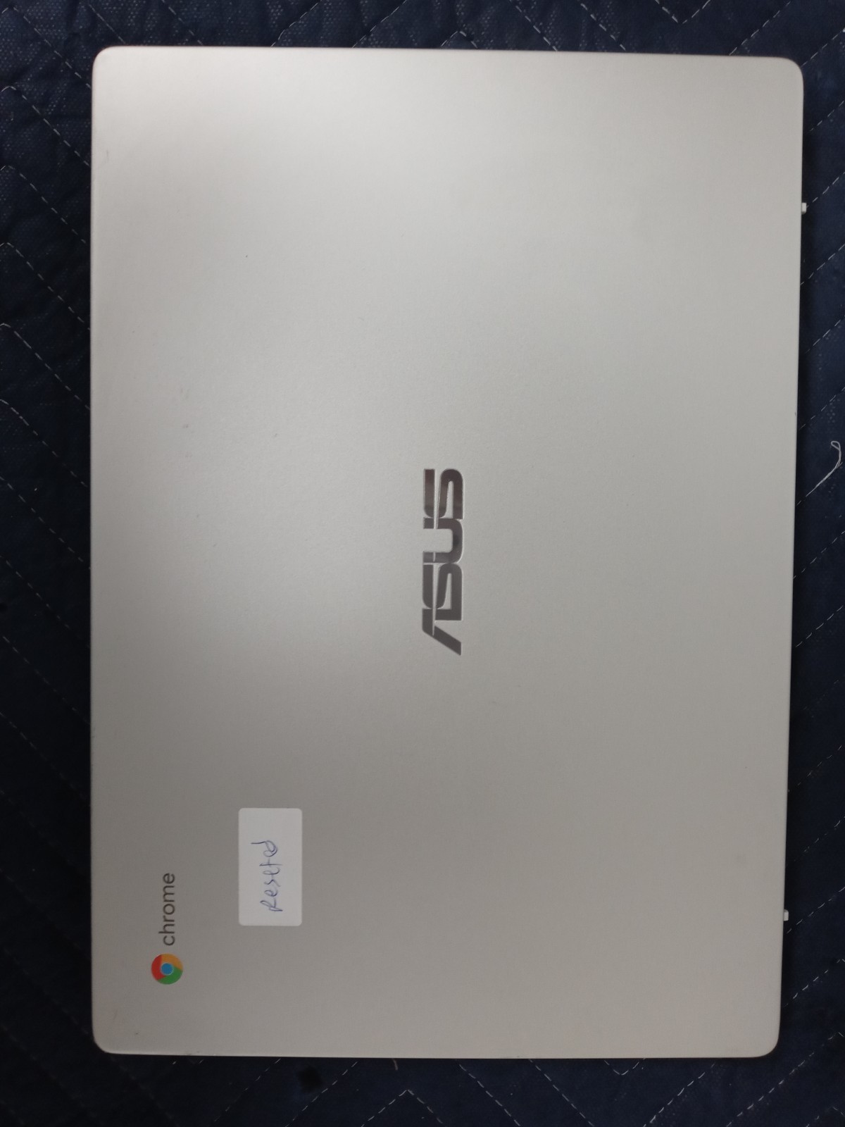 ASUS Chromebook Intel Model 7265D2W-11.6-inch 4GB 32GB HD Non-Touch,Silver C423N