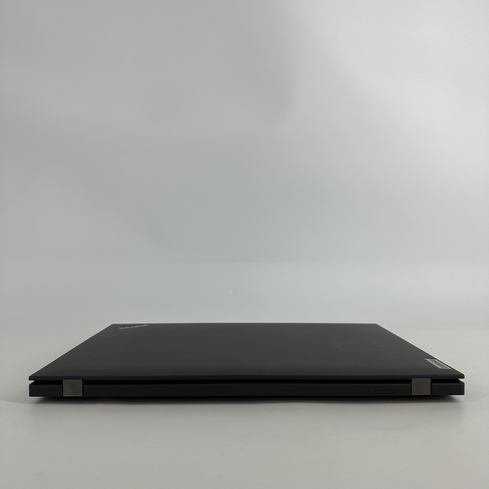 Lenovo ThinkPad T16 Gen 1 2022 Gray FHD+ 2.1 GHz i7-1260P 16GB 1TB SSD Very Good