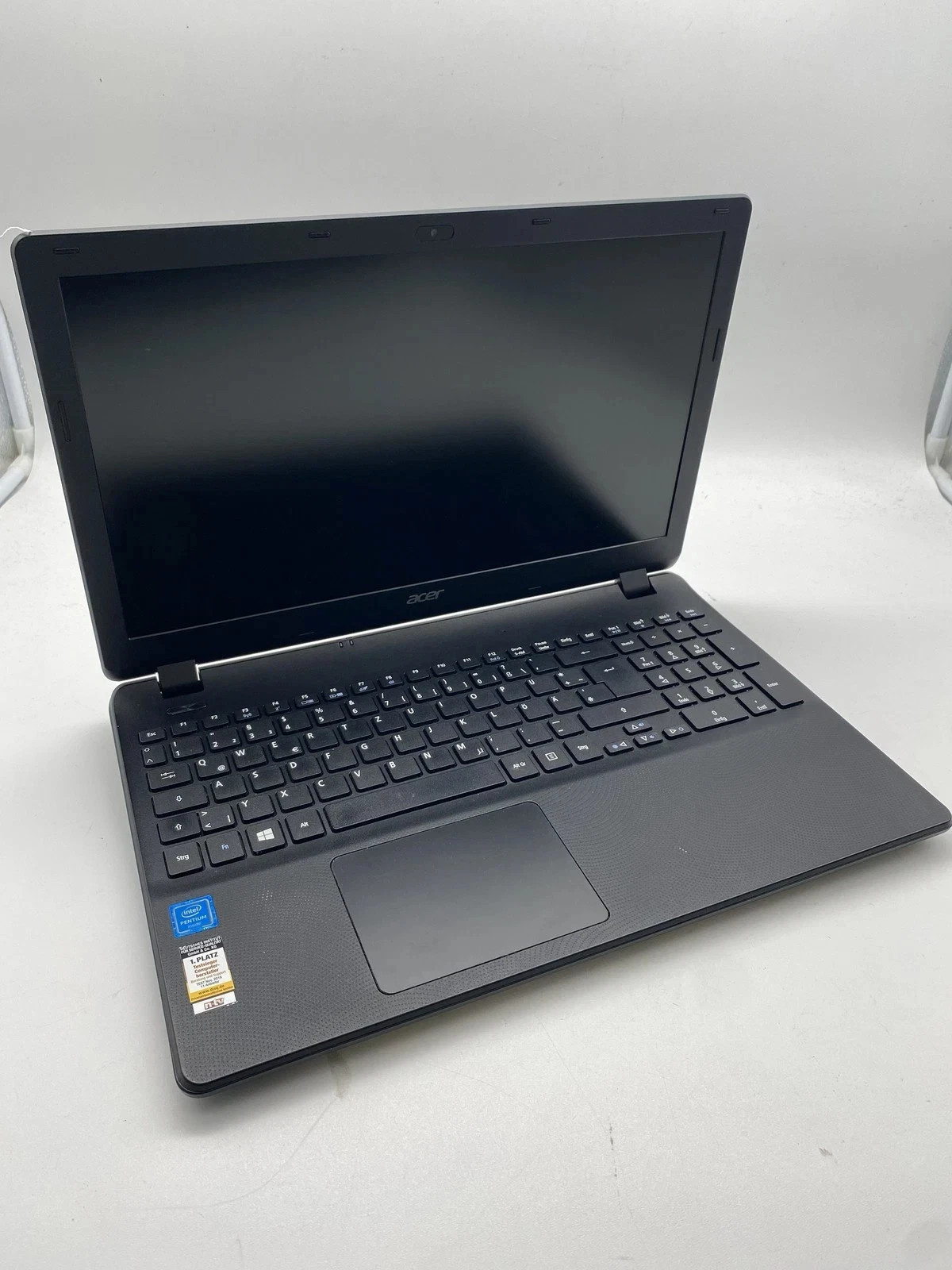 Acer Aspire ES1-572 [15.6”, Core i3 2.0GHz, 4GB, 1TB HDD, Win 10] [VERY GOOD]