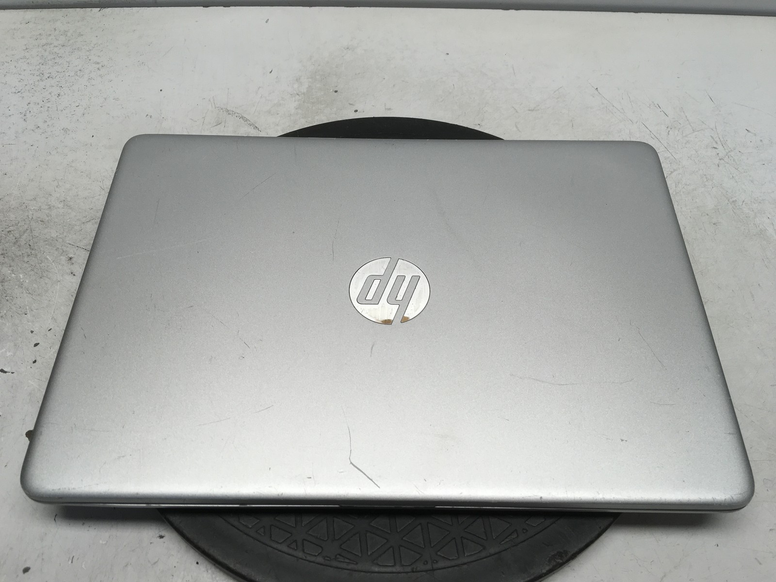 HP 14-FQ0036CL AMD 3020E 1.2GHz 4 GB NO HDD No Batt