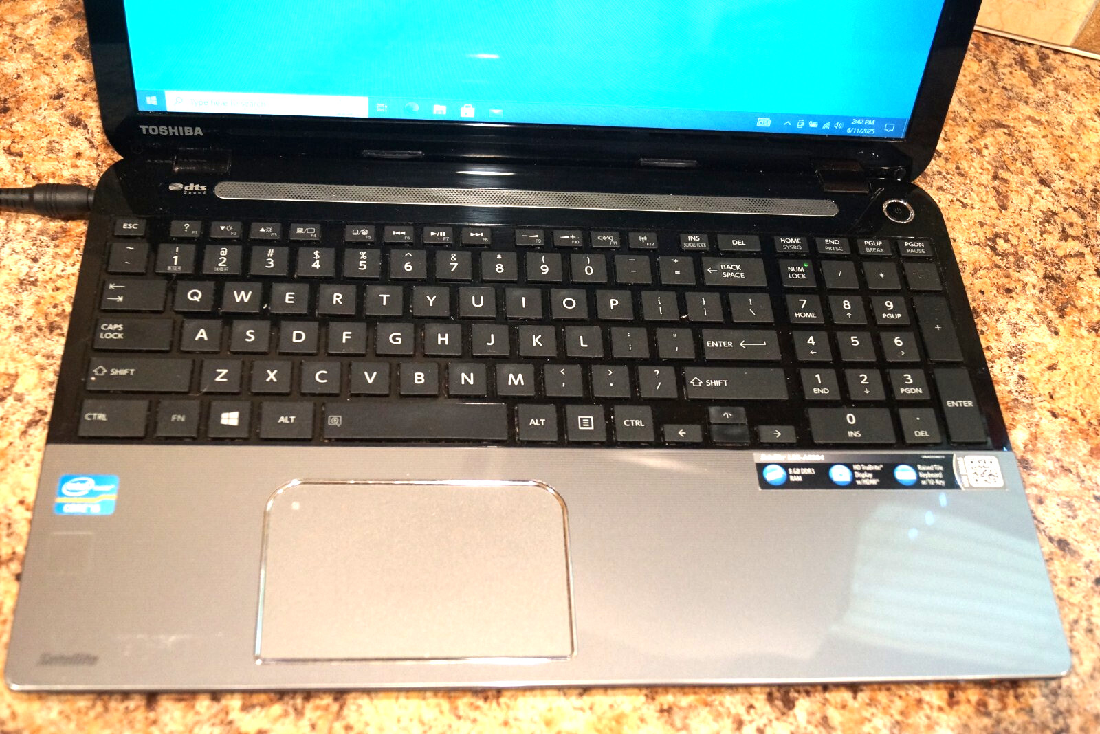 22H2 Version WIN 10PRO Toshiba L55-A5284 Gen3 i5@1.80GHz,8GB RAM,700GB HDD