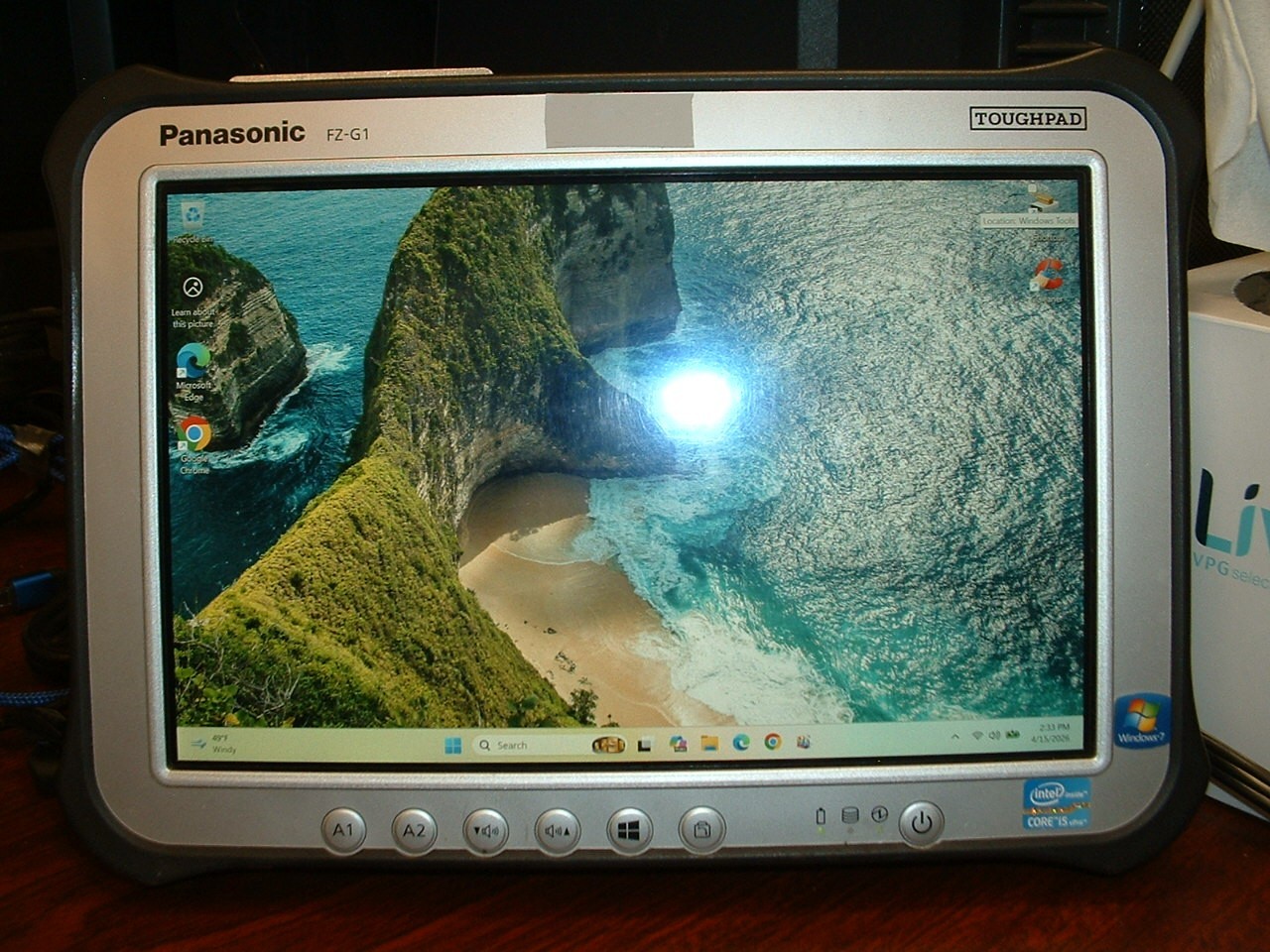 Panasonic FZ-G1 Toughpad, win 11 pro, good charger, stylus, operates well