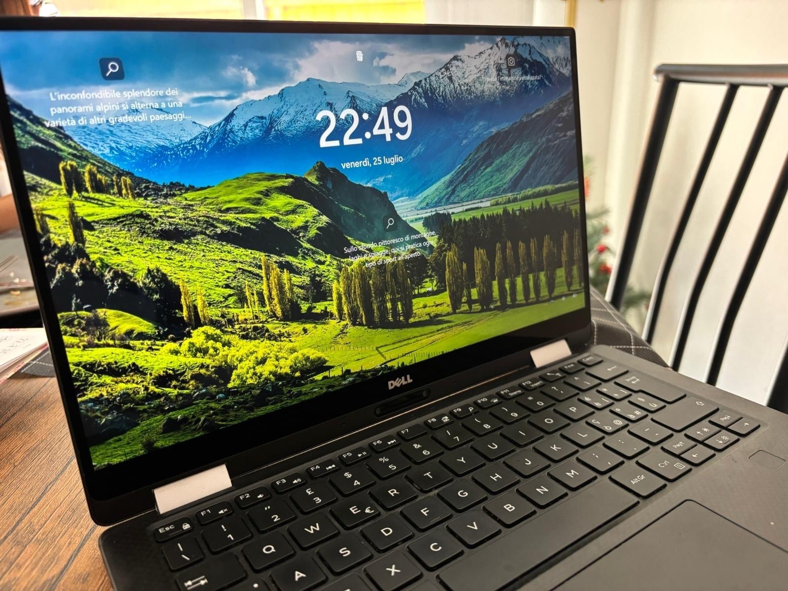 Dell XPS 13 9365 13” (512GB SSD, Intel Core i7-7Y75, 1.30GHz, 8GB) Laptop Silver